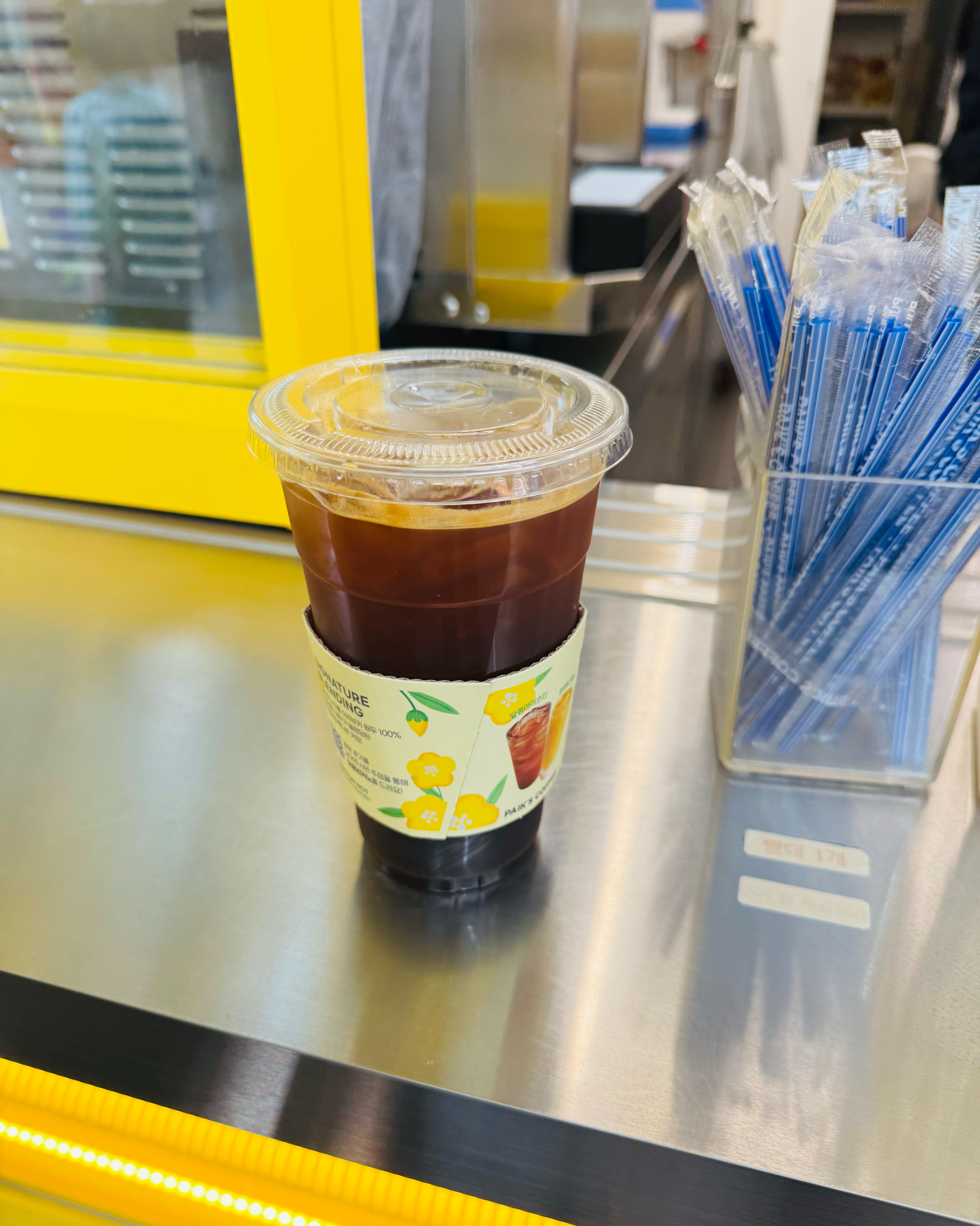 빽다방 속초중앙시장점 (Paik's Coffee Sokcho Jungang Market Branch) 3