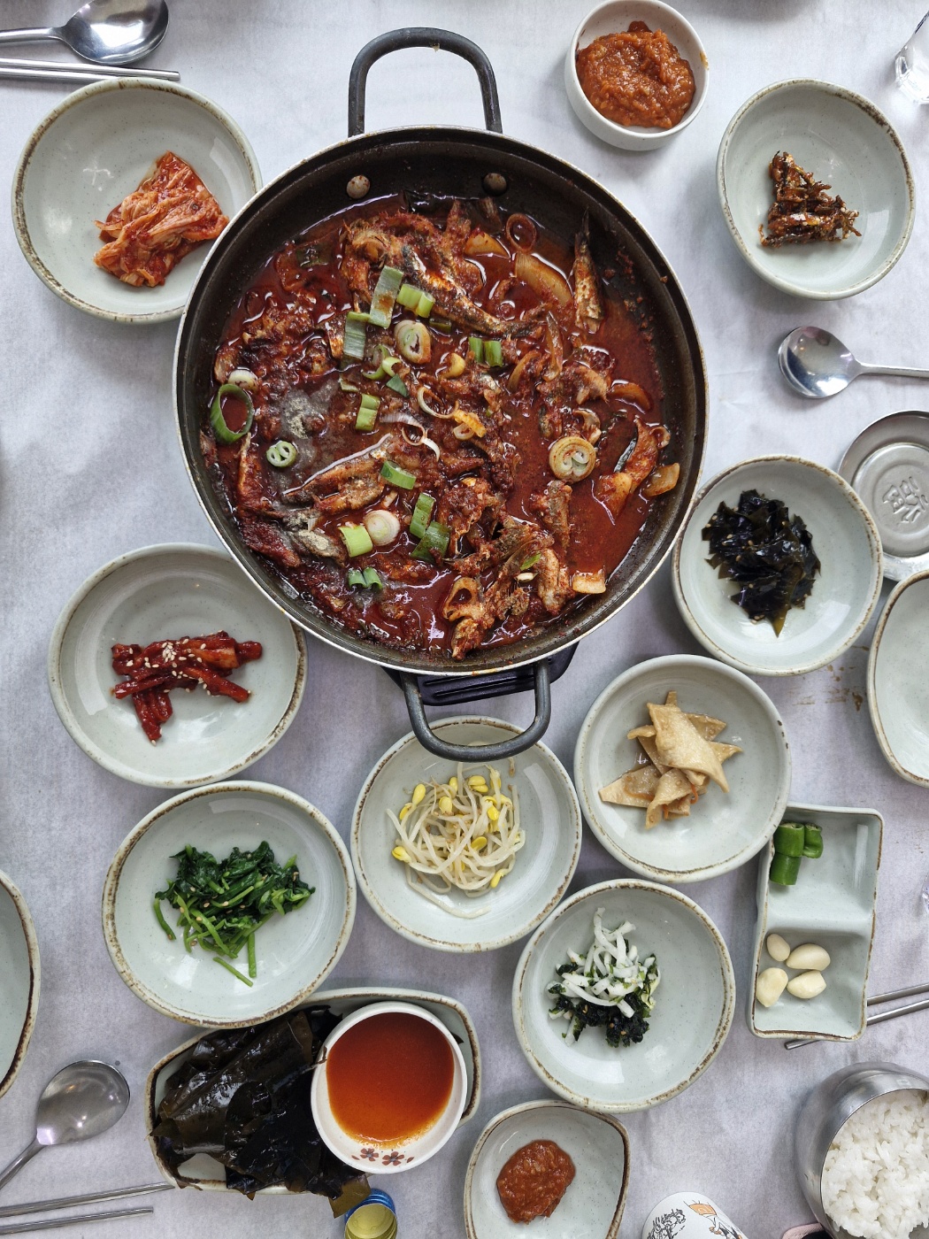 주위 풍경이 아주 아름답고 음식도 너무 맛있어요 - 부산기장 이화장횟집 기장대변항