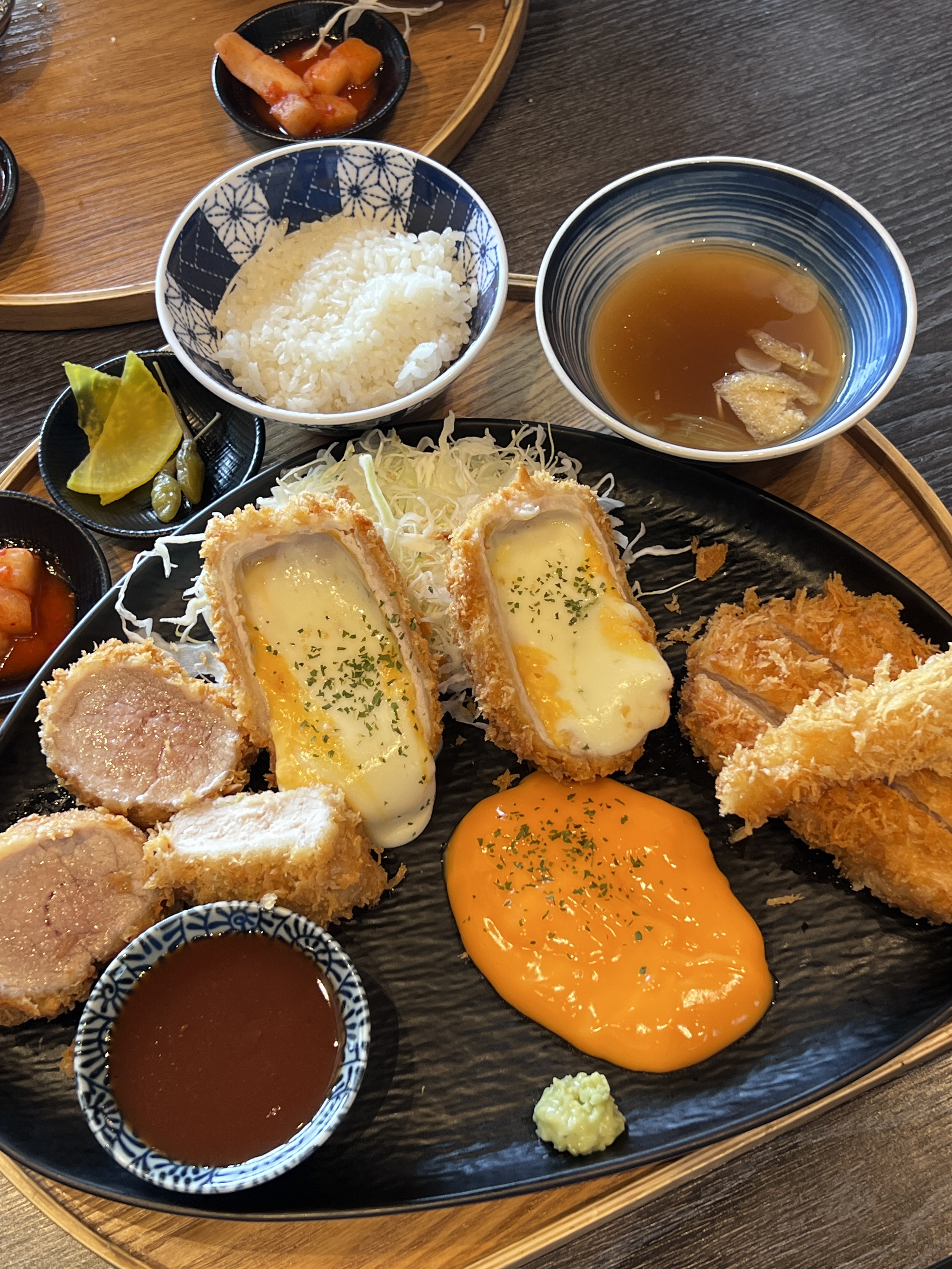 신랑이 여기 맛있다고 알려줘서 같이 1번 더 가게 되었습니다. 일단 메뉴가 정말 당연하고