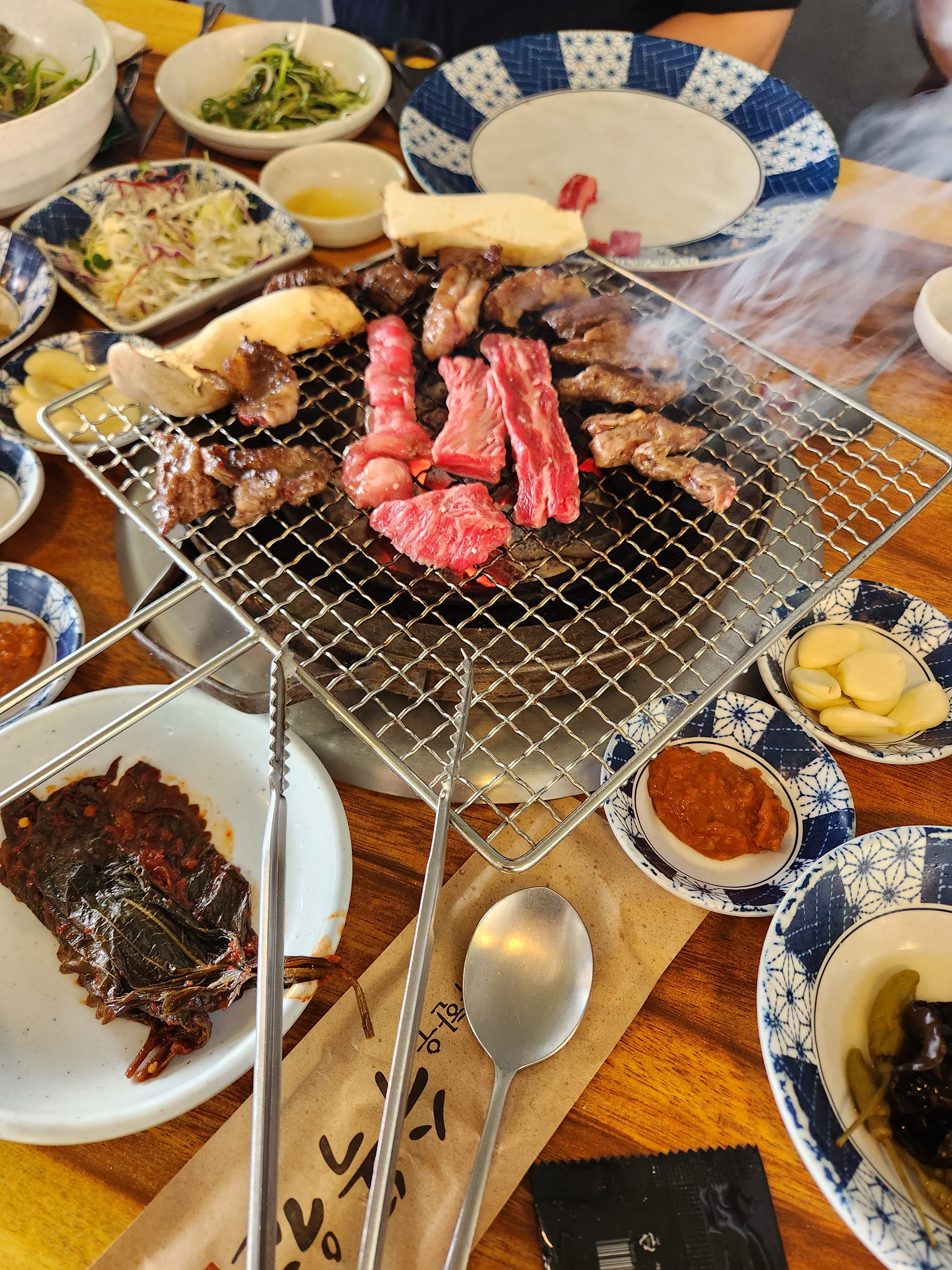 부산에 왔다가 지인 추천으로 왔는데 직원분들이 친절하시고 눈치가 빠르세요. 멀리서 화장실