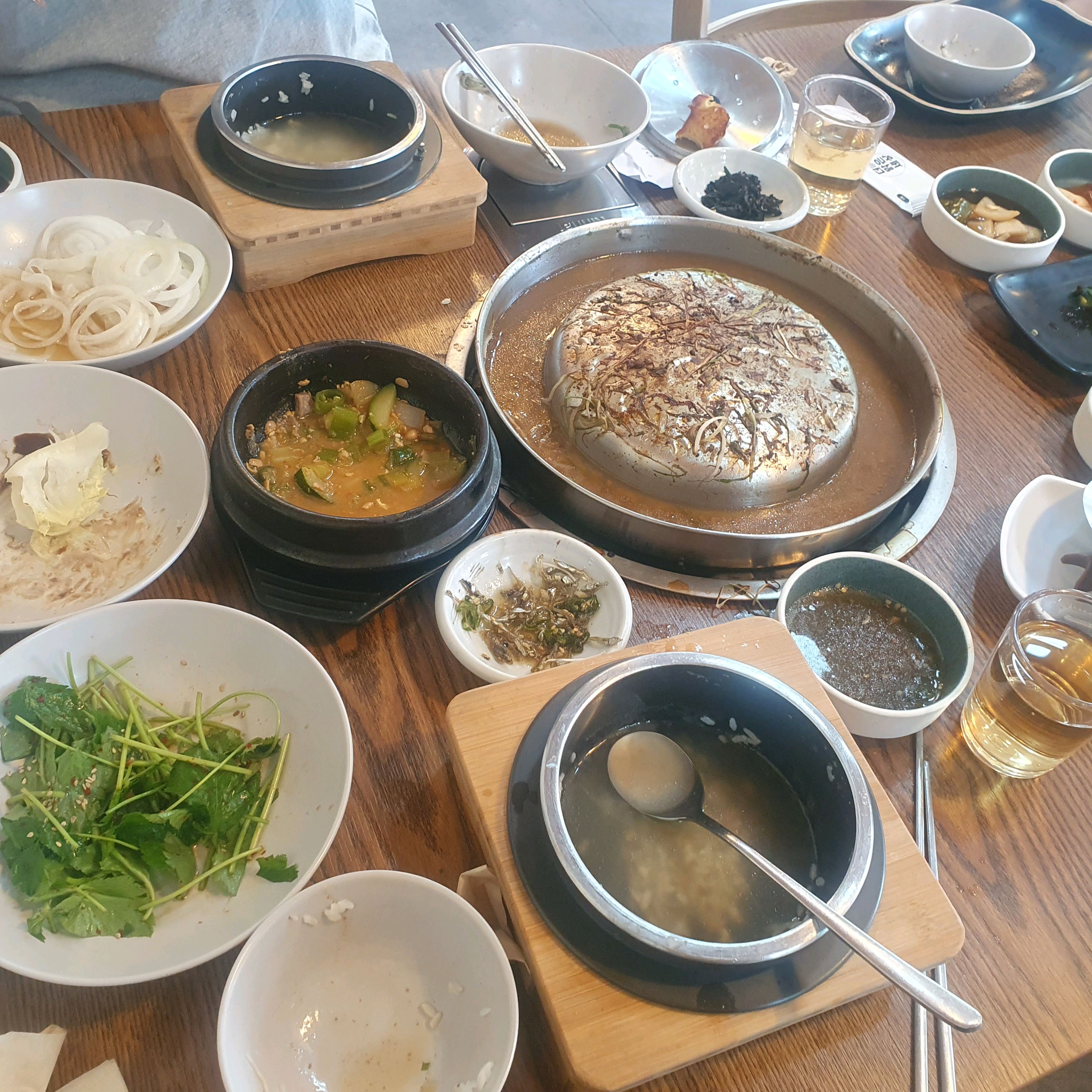 지인짜 지인짜 불고기전골 많이 검색해서 선별해서 방문했는데 진짜 맛있어요 말 그대로 해치웠