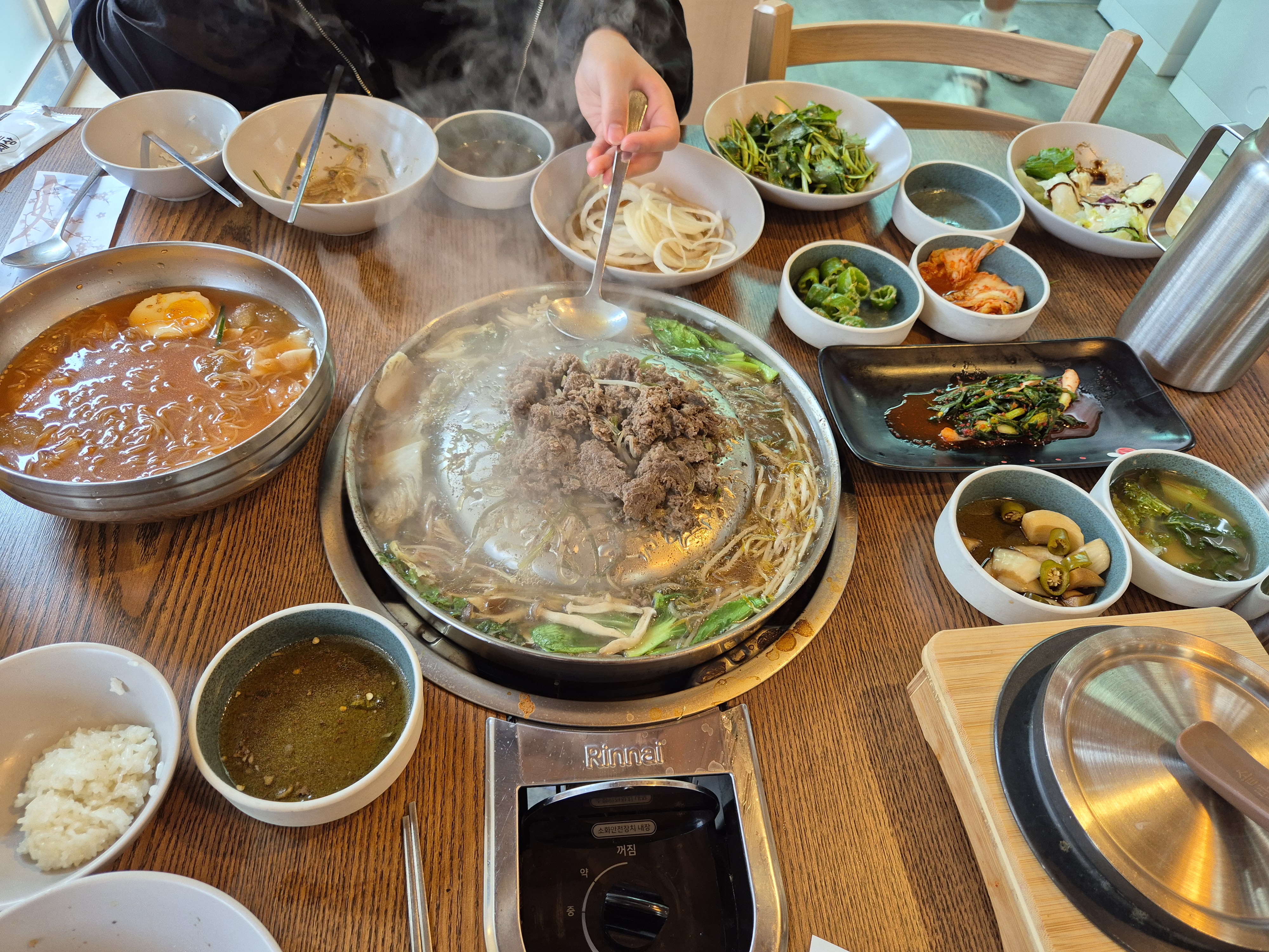 맛있게 잘먹었습니다. 음식 설명도 잘해주시고 식당 분위도 좋아요~ 무엇보다 정말 맛있습니다