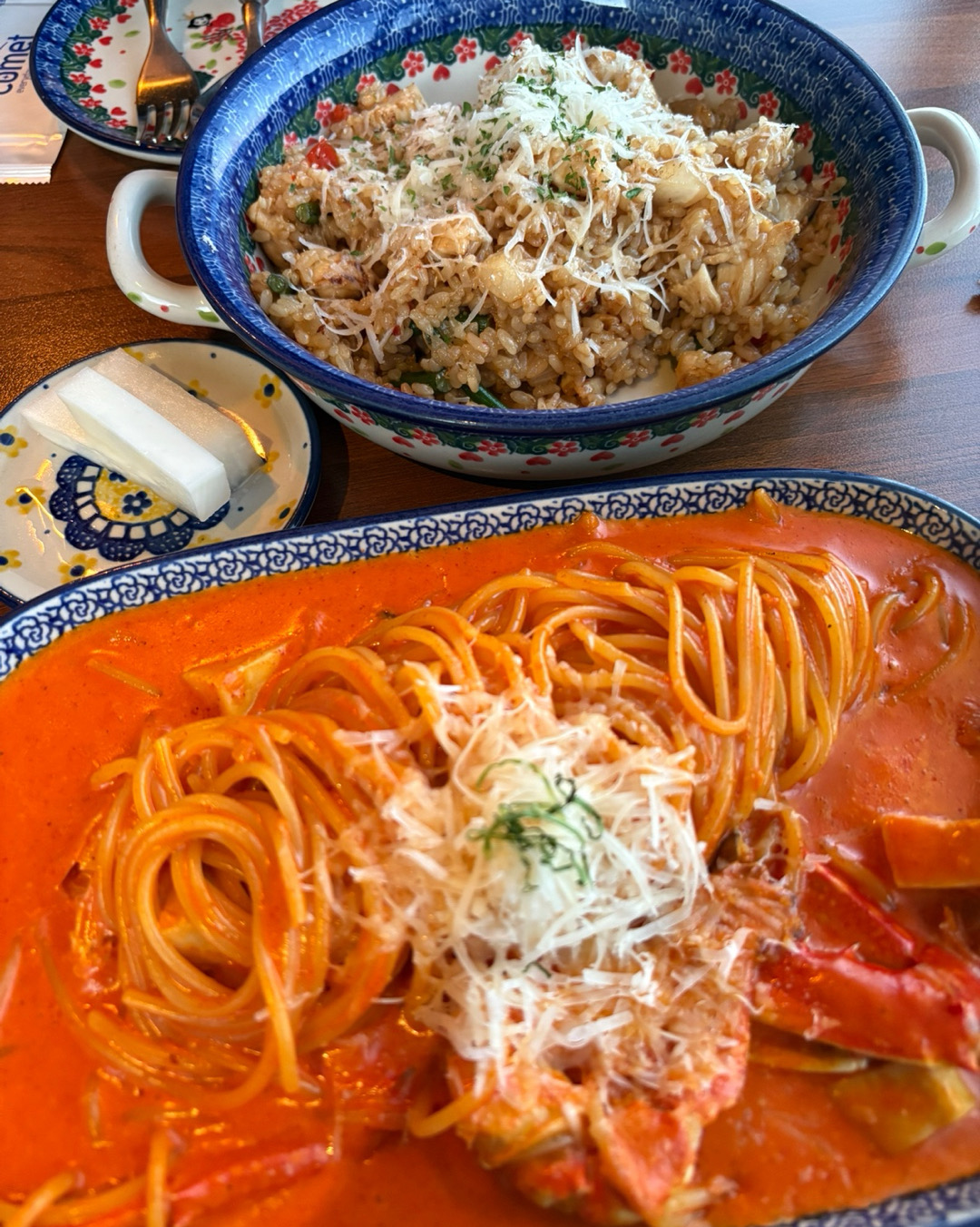 분위기 좋구 뷰도 엄청 좋았어요 밥도 맛있었구 특히 직원 분들이 친절하셔서 더 좋았습니다.