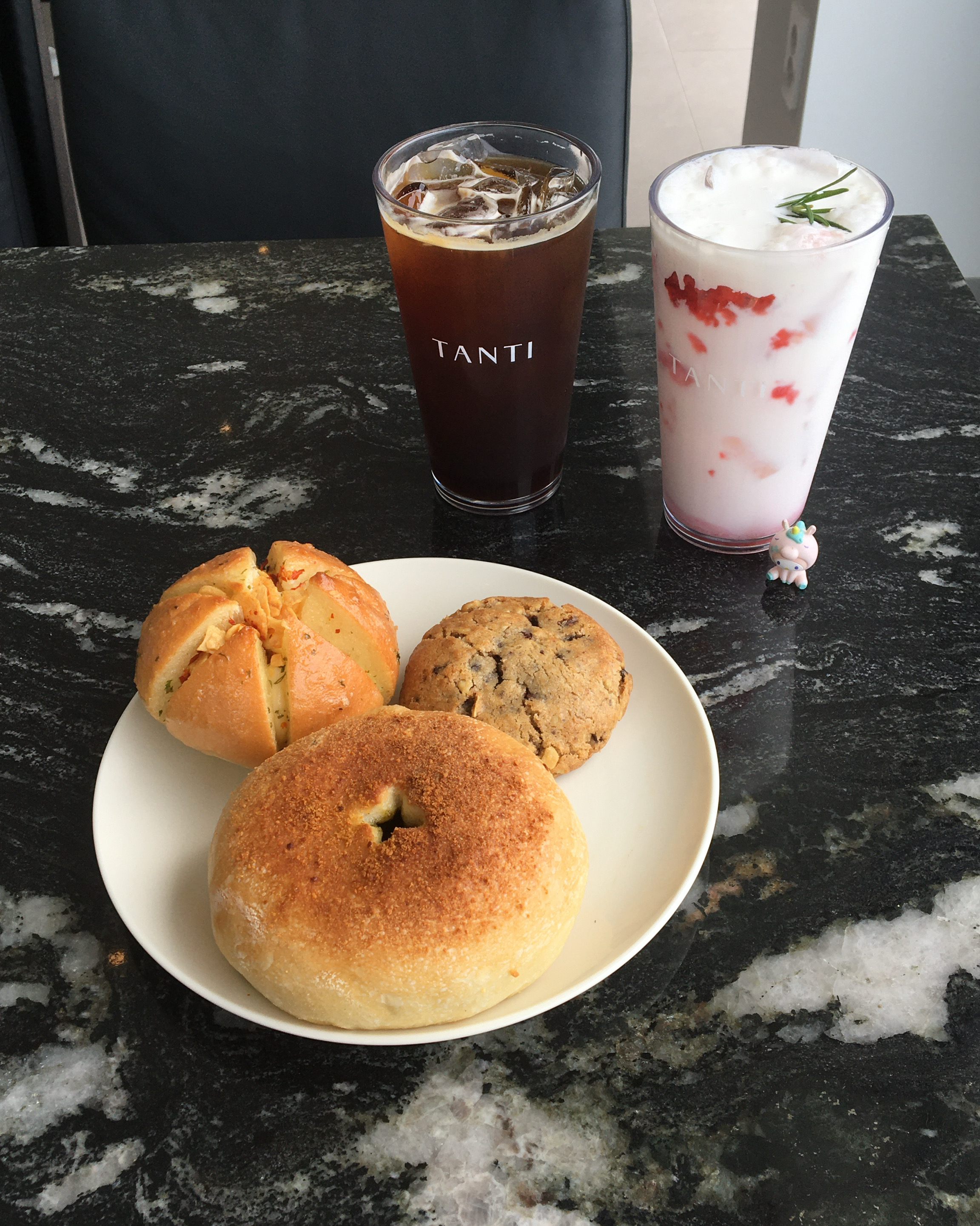 부산 기장에 신상대형 카페 탄티 ☕️ - 부산기장 탄티