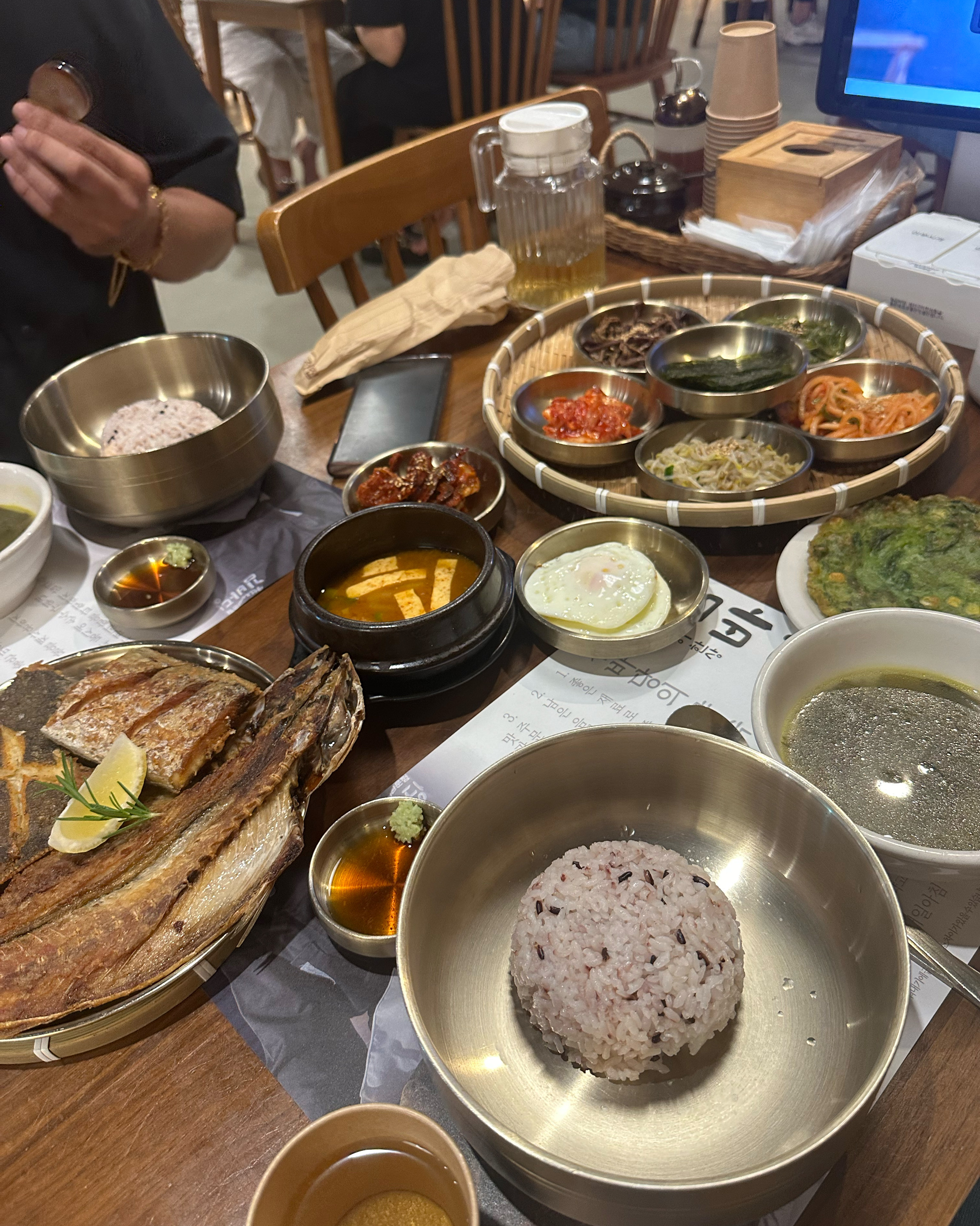 사장님께 미리 연락드리고 방문했어요 미리 전화로 주차장 혼잡한것도 말씀해주시고 사장님 너무