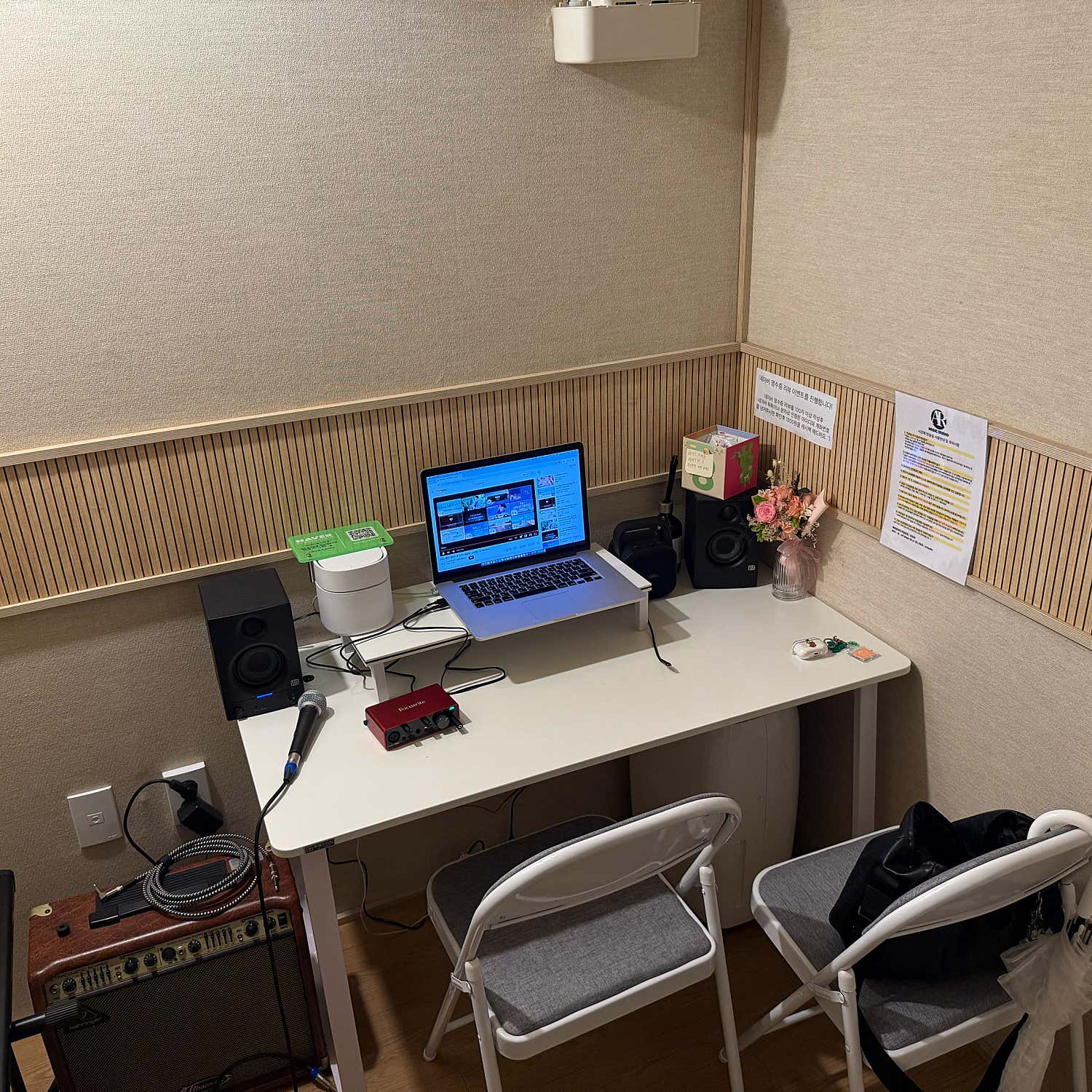 2번째 스튜디오 사진