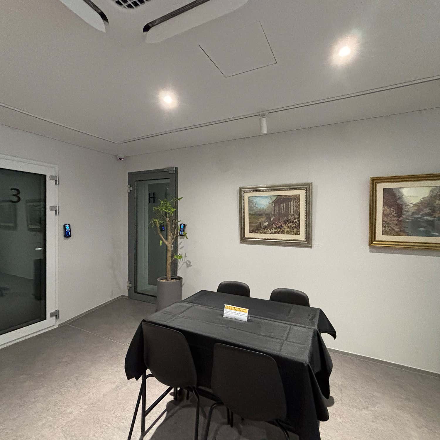 2번째 스튜디오 사진