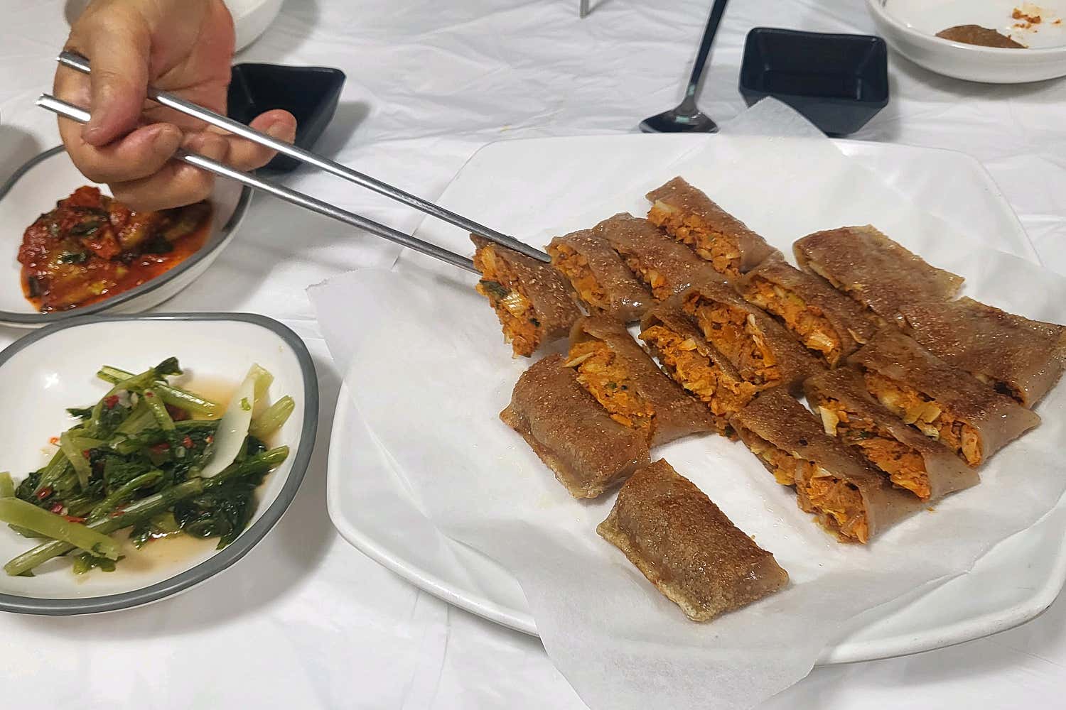 옹심이와 메밀전병 한상차림