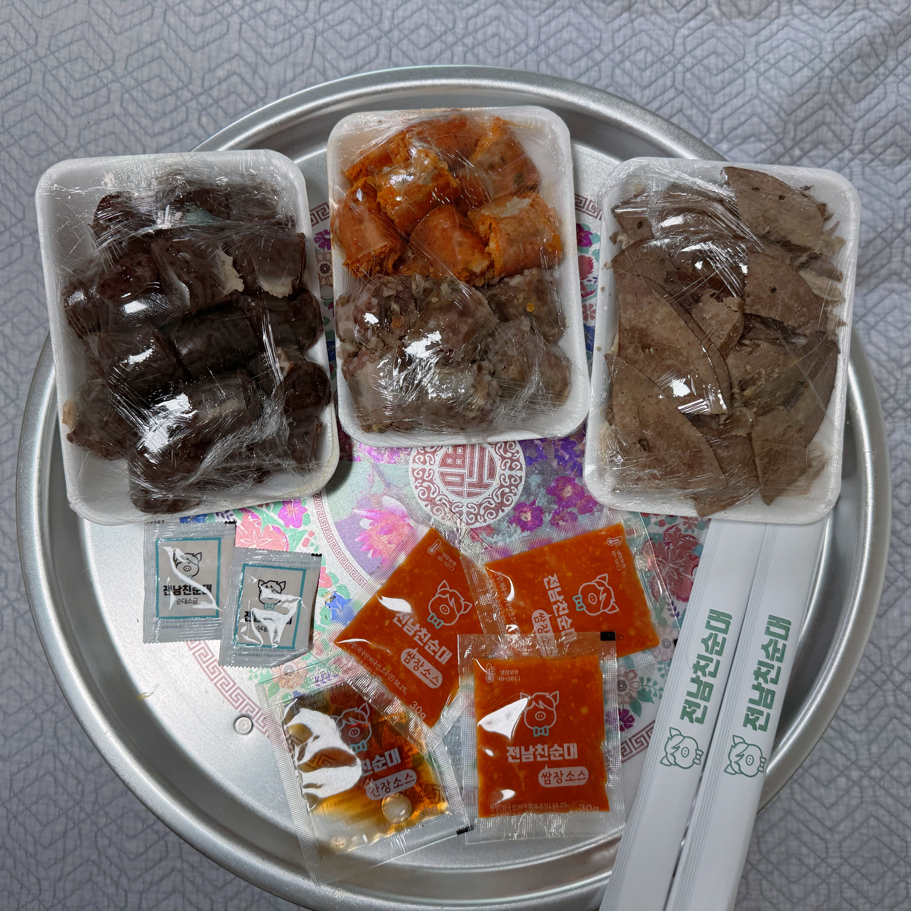 순대집이 새로 오픈해서 그런지 매장도 깔끔하고 - 부산정관 전남친순대 정관점