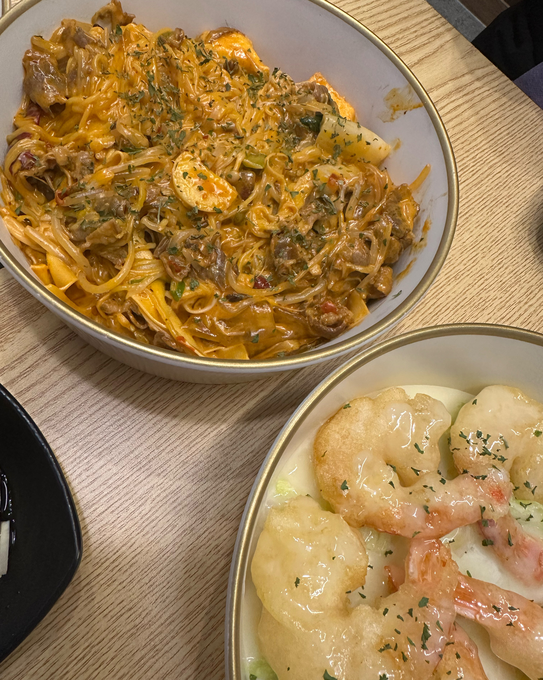 새로 오픈해서 와봤어요! 뚜기 추천 메뉴 먹었는데 맛있네요^^ 아이도 계란 볶음밥이랑 같이