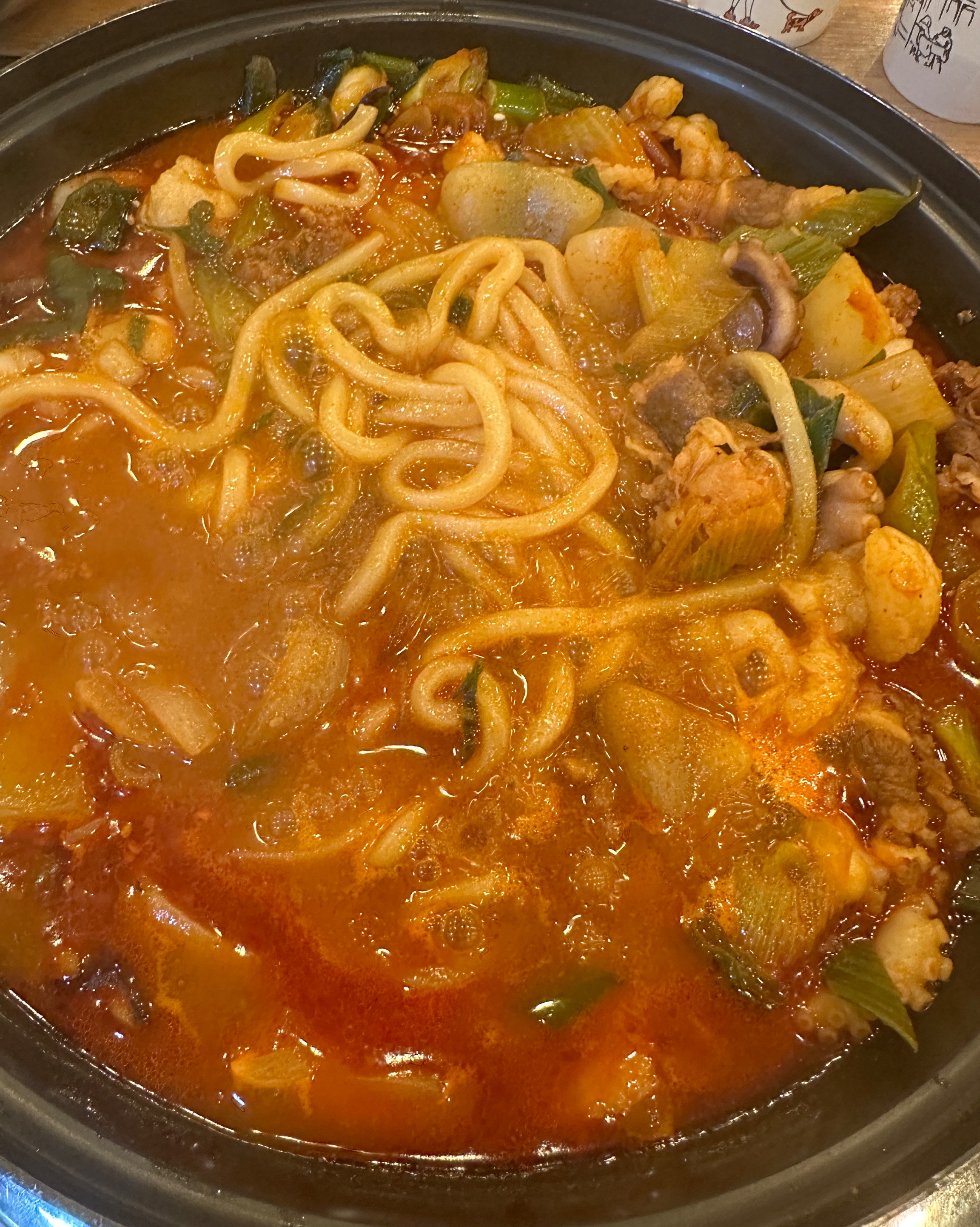 첫방문이여서 아무생각없이 먹게 되었는데 너무 맛있었어요 부담이 없었고 비린내도 없고 쫄깃하
