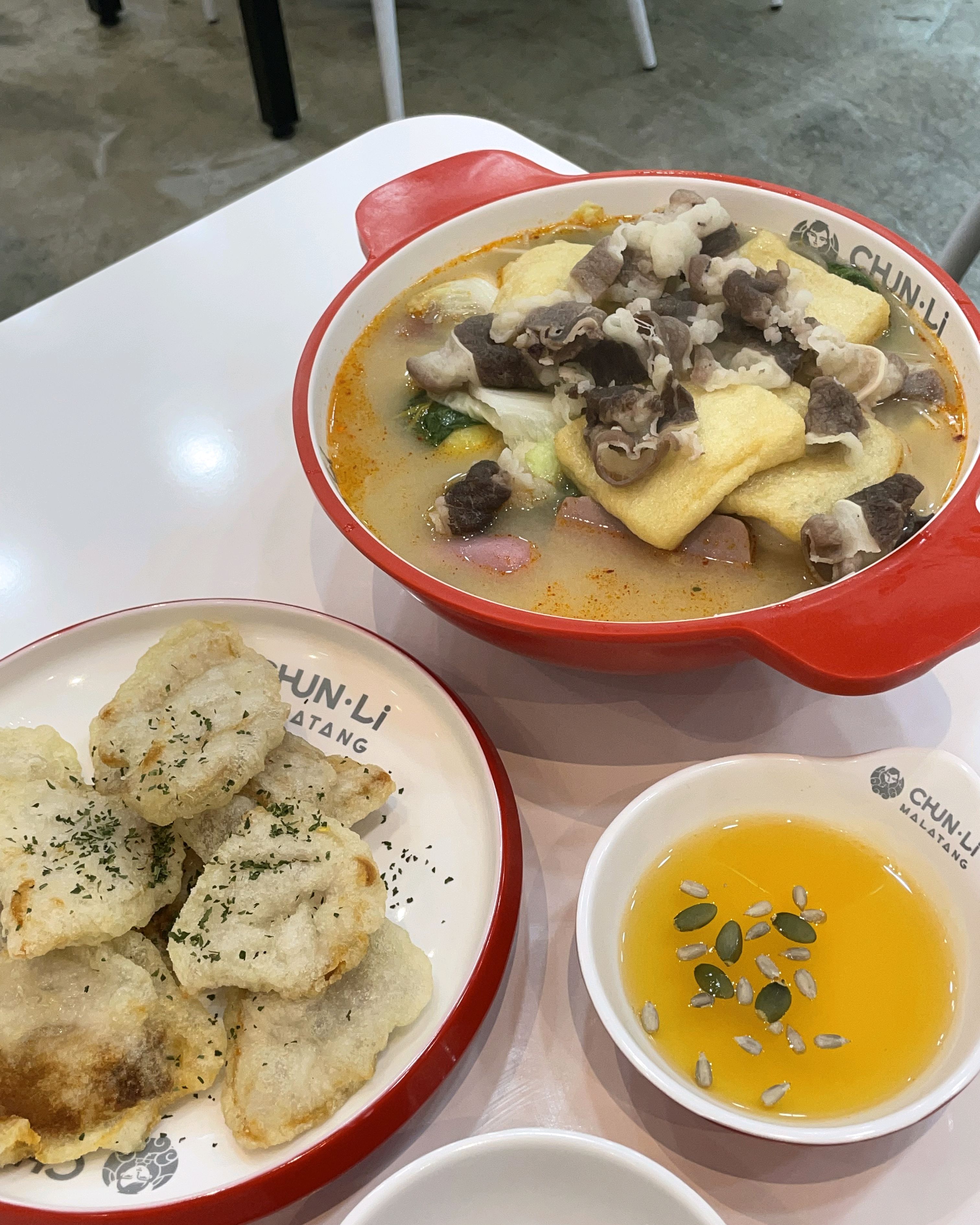 맛있네여. 1단계에 마라 0.5하니까 국물 밥말아먹고싶은 맛이었음 - 부산정관 춘리마라탕 정관점