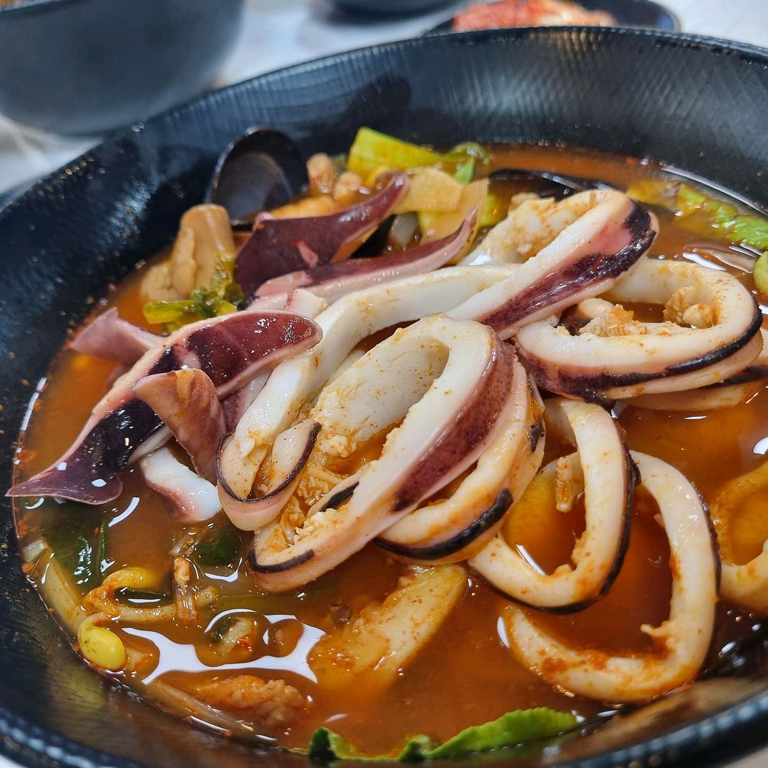 λ€μν ν΄μ°λ¬Όμ΄ κ°λ λ€μ΄κ° μ§¬λ½ ν΄λ‘μ¦μ