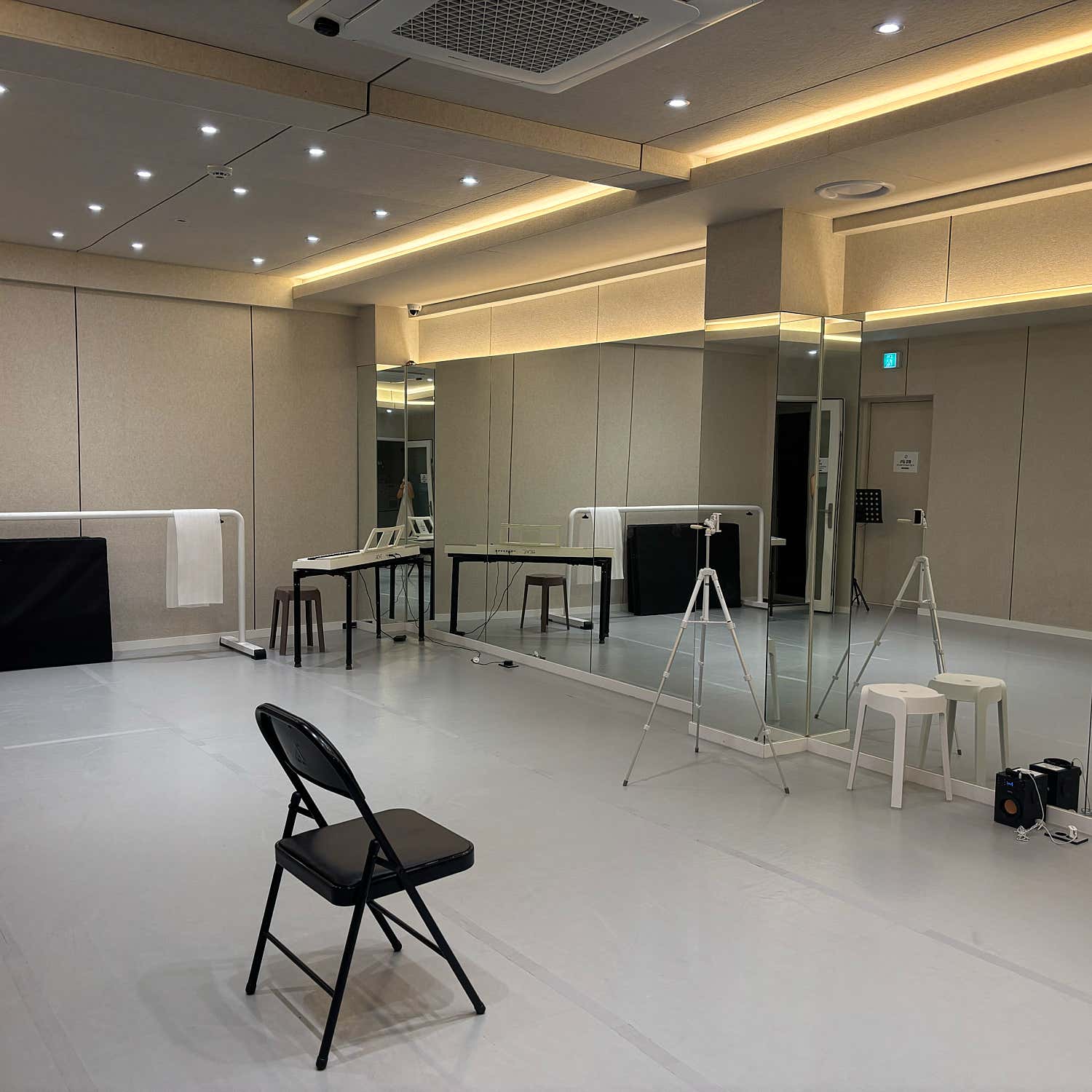 2번째 스튜디오 사진