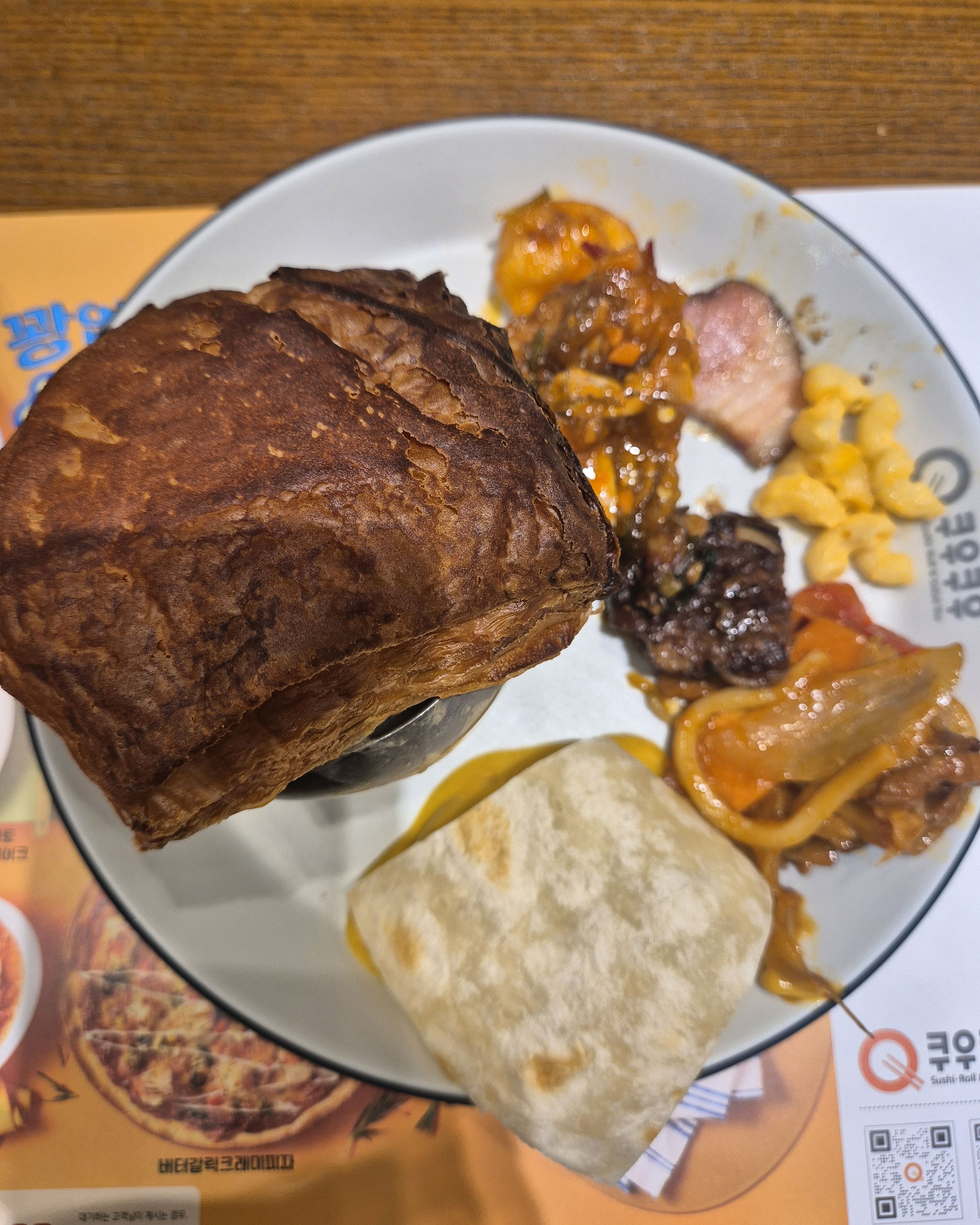 매장 너무 넓고 쾌적하고 깨끗합니다 - 울산 중구 맛집 쿠우쿠우 울산중구점