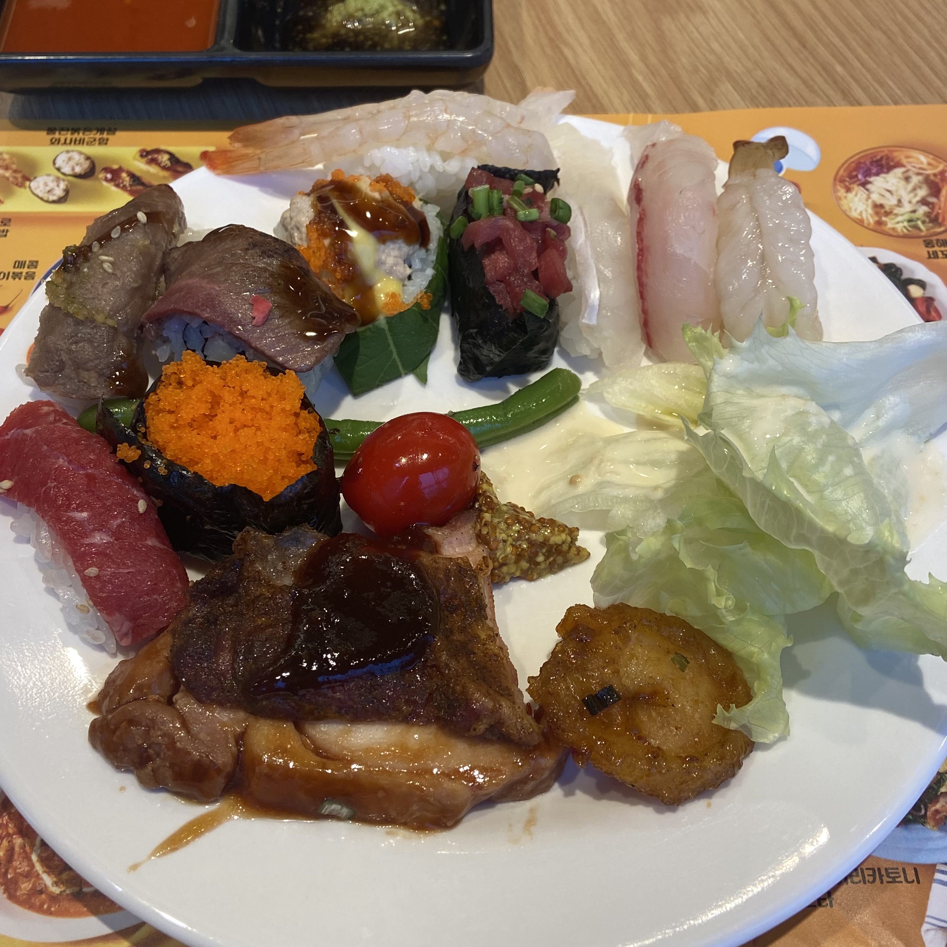 매장도 깔끔하고 완전 넓어서 놀랐어요! - 여수 웅천 맛집 쿠우쿠우 여수점
