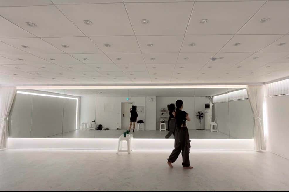 2번째 스튜디오 사진