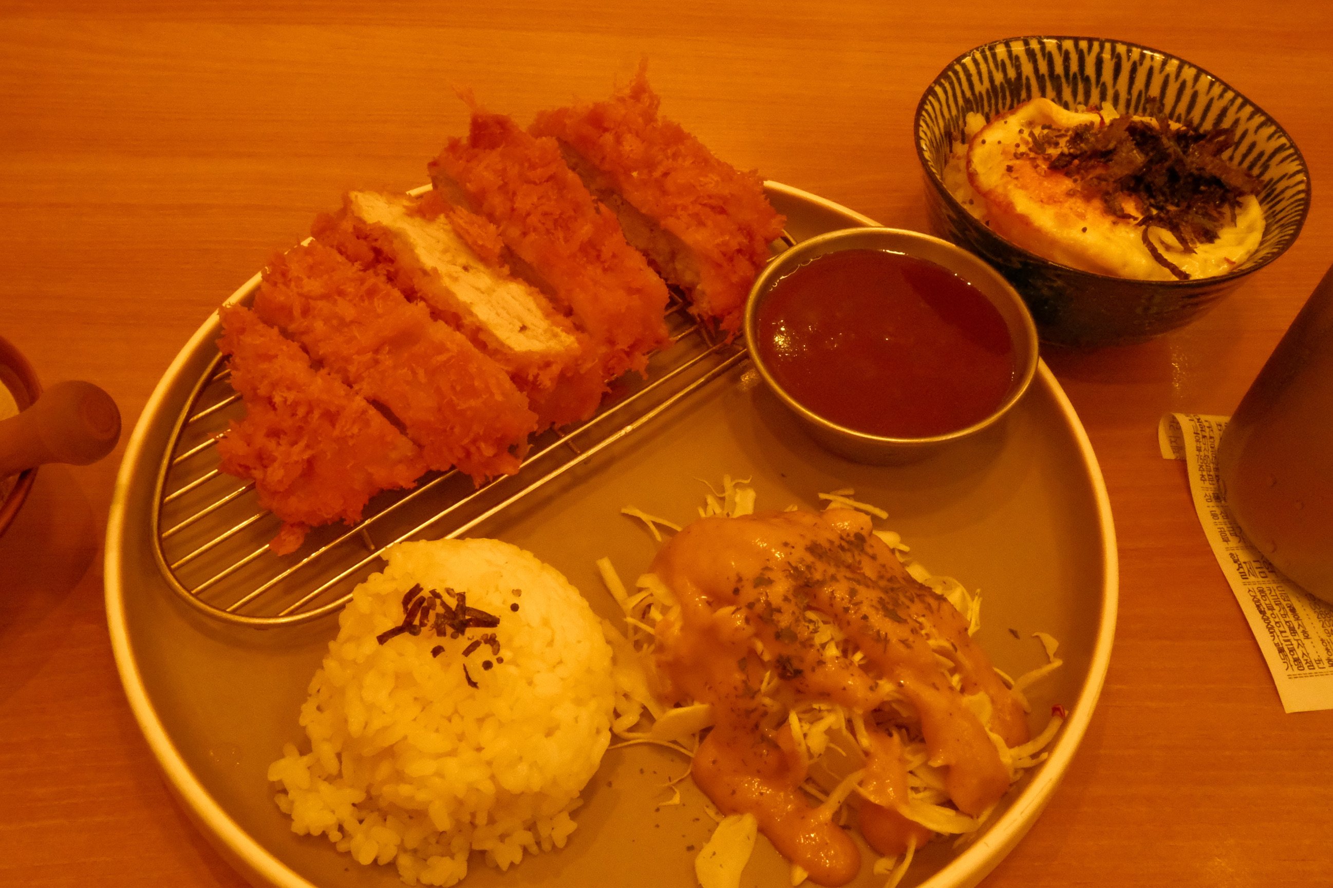 돈카츠 맛집들이 정말 특별한건가 하는 마음에 시작한 돈카츠 가게들 뿌시기. 여기는 평점이 