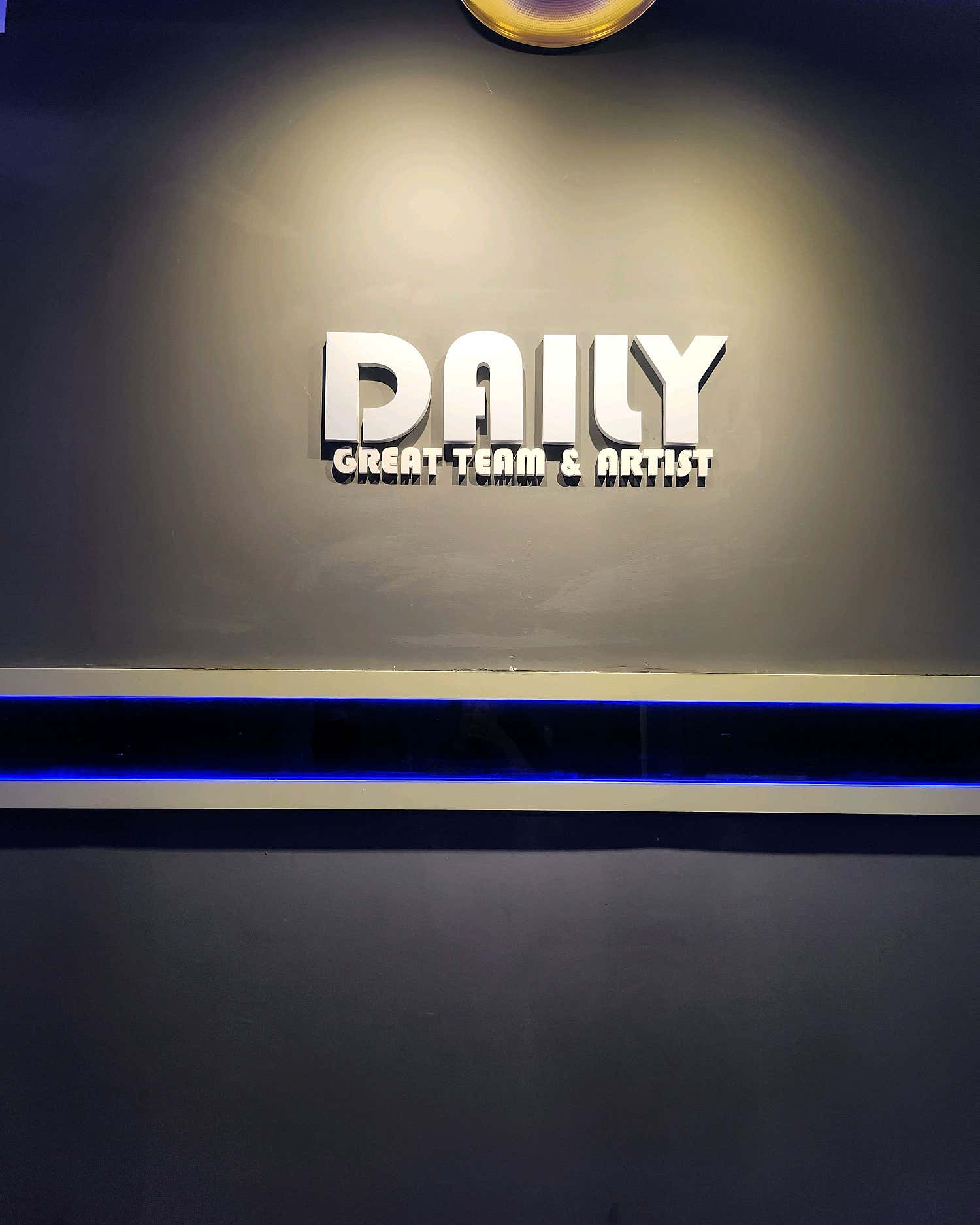 2번째 스튜디오 사진