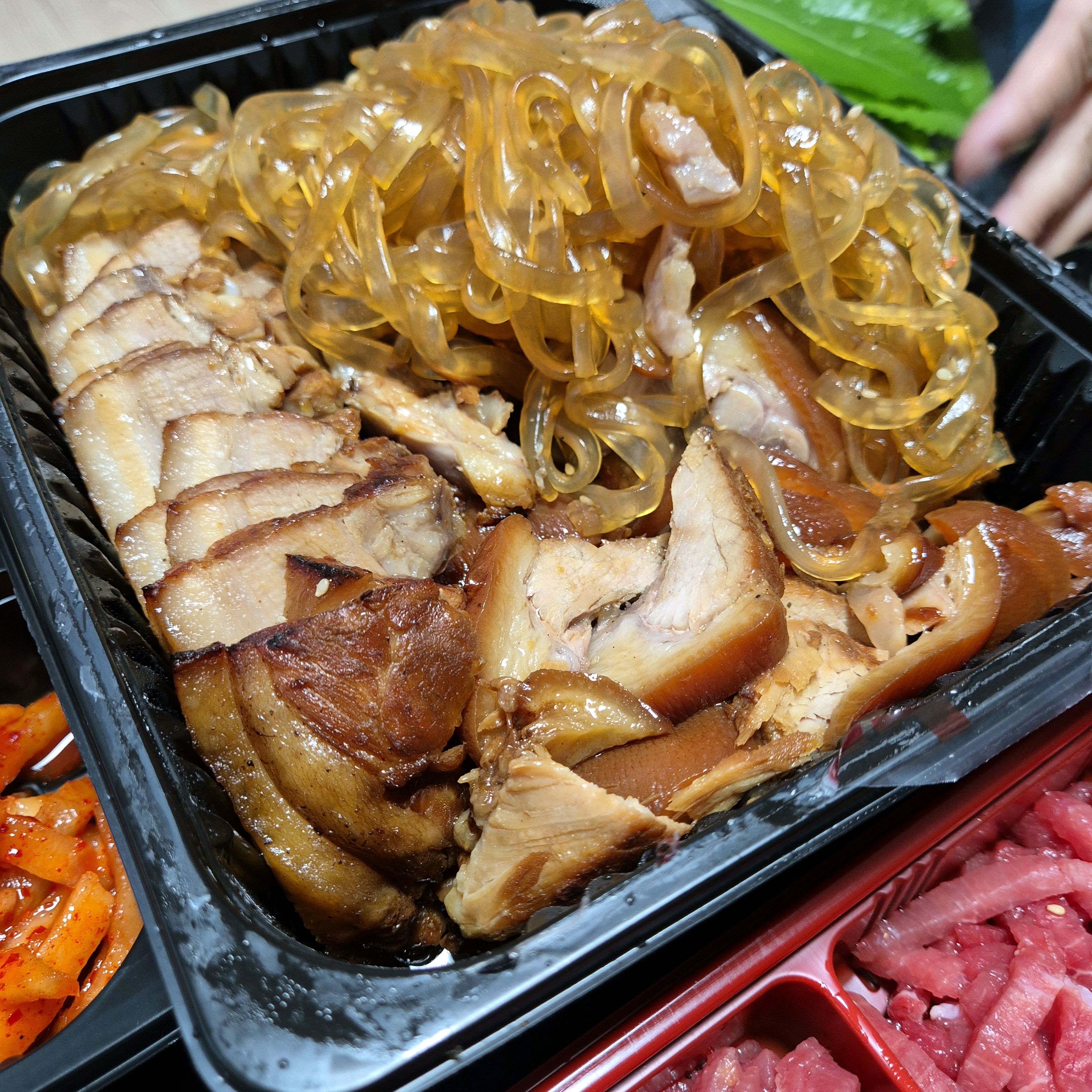 마왕족발 속초조양점 (Mawang Jokbal Sokcho Joyang Branch) 8