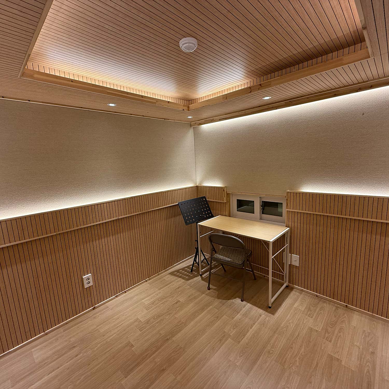 2번째 스튜디오 사진