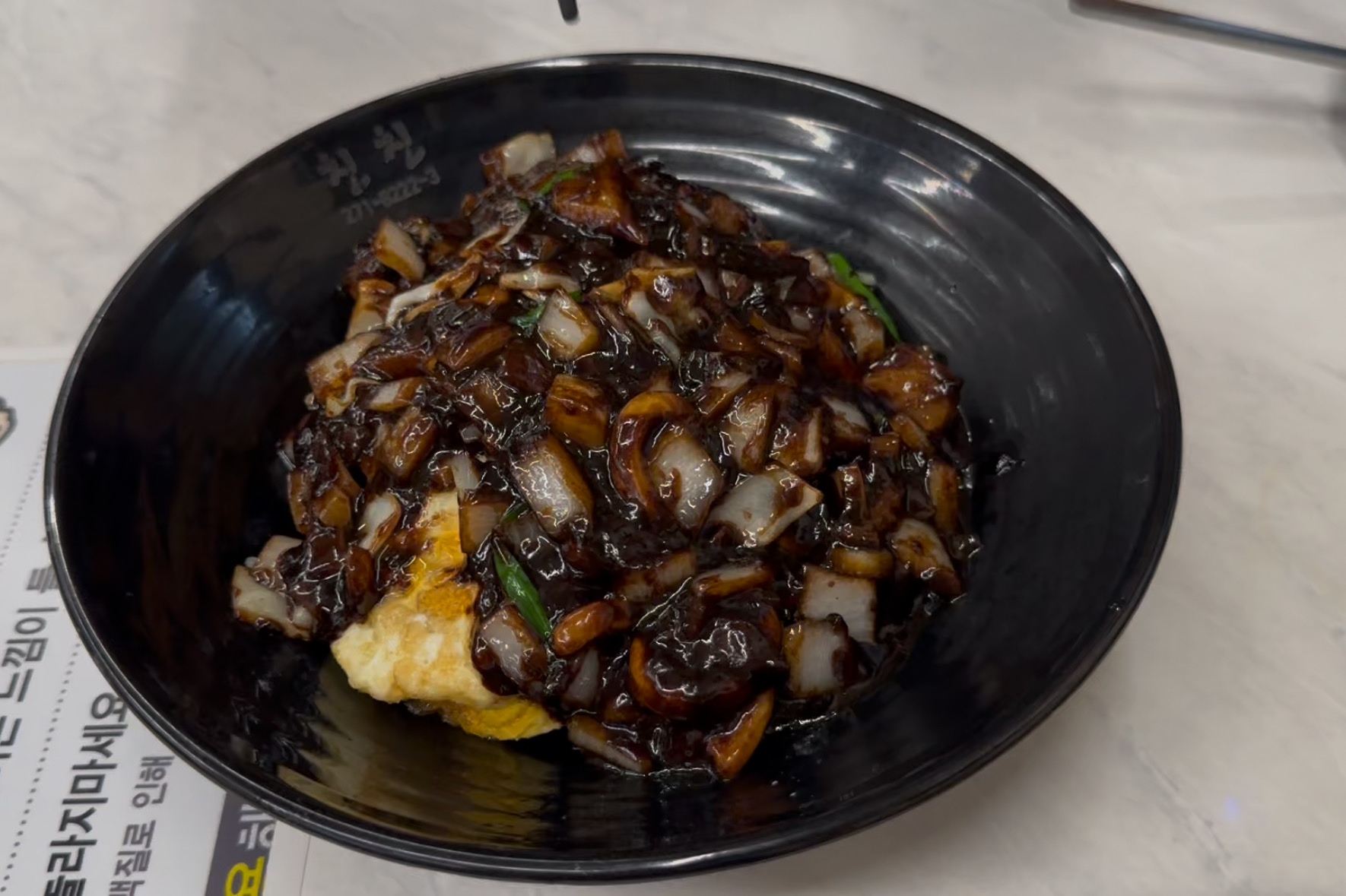 여기 간짜장 맛집이네요👍🏻 간이 짜지 않고 면이랑 잘 어우러져서 너무 맛있어요 ㅎㅎ 탕수육