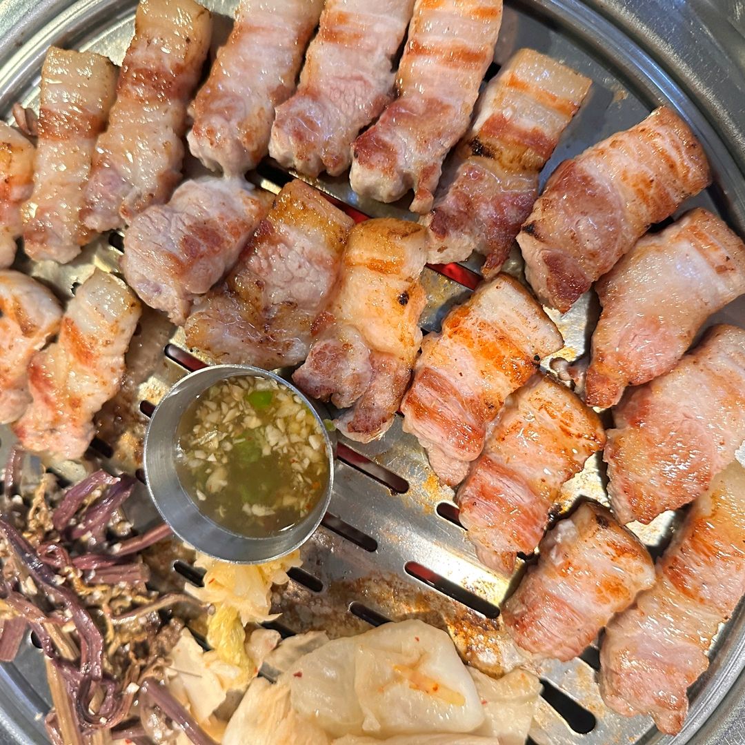 골목안에 있는 삼겹살집 삼굽살영도점 ~ - 부산 영도 삼굽살 영도점