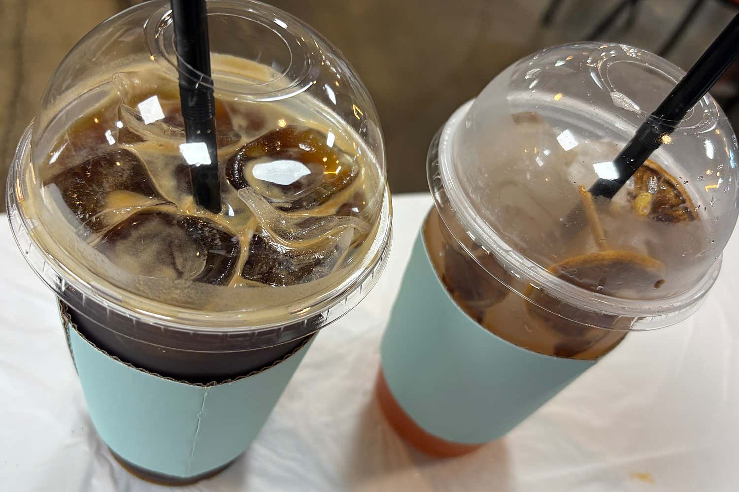 μμ¬λ₯Ό λ§μΉ ν κΉλνκ² μ λλ ν
μ΄λΈκ³Ό λ§μ‘±μ€λ¬μ΄ λΆμκΈ°