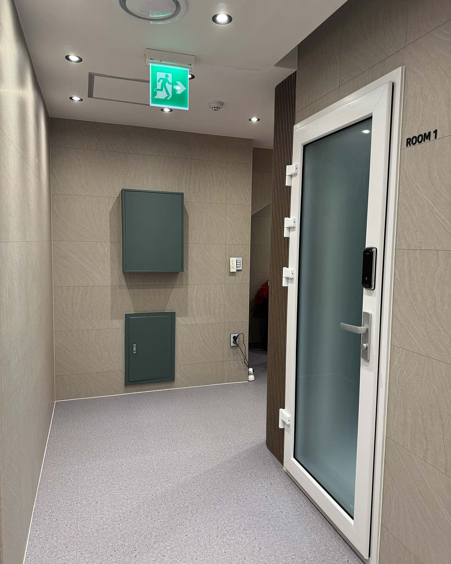 2번째 스튜디오 사진