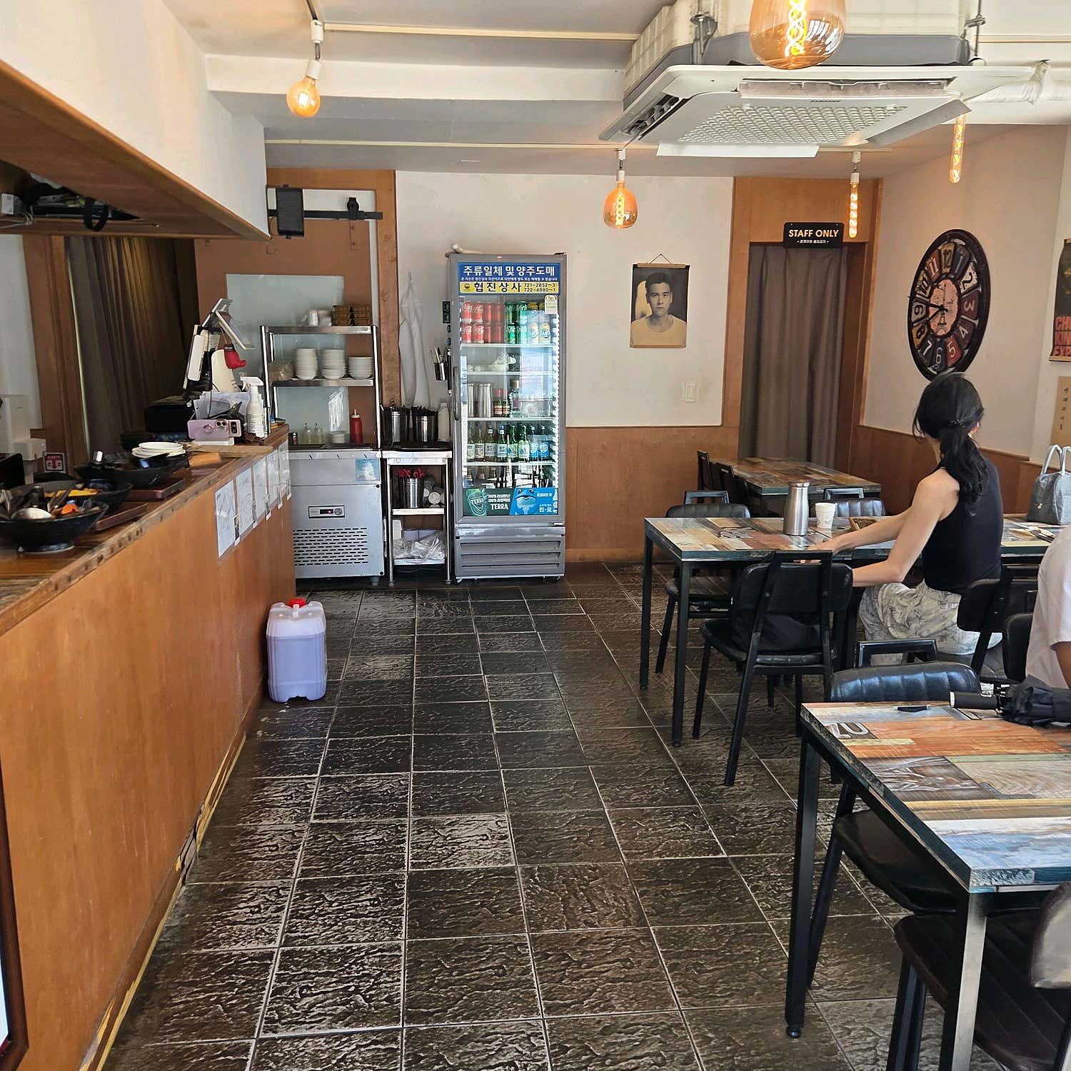 달콤한 벌꿀이 뿌려진 벌집탕수육