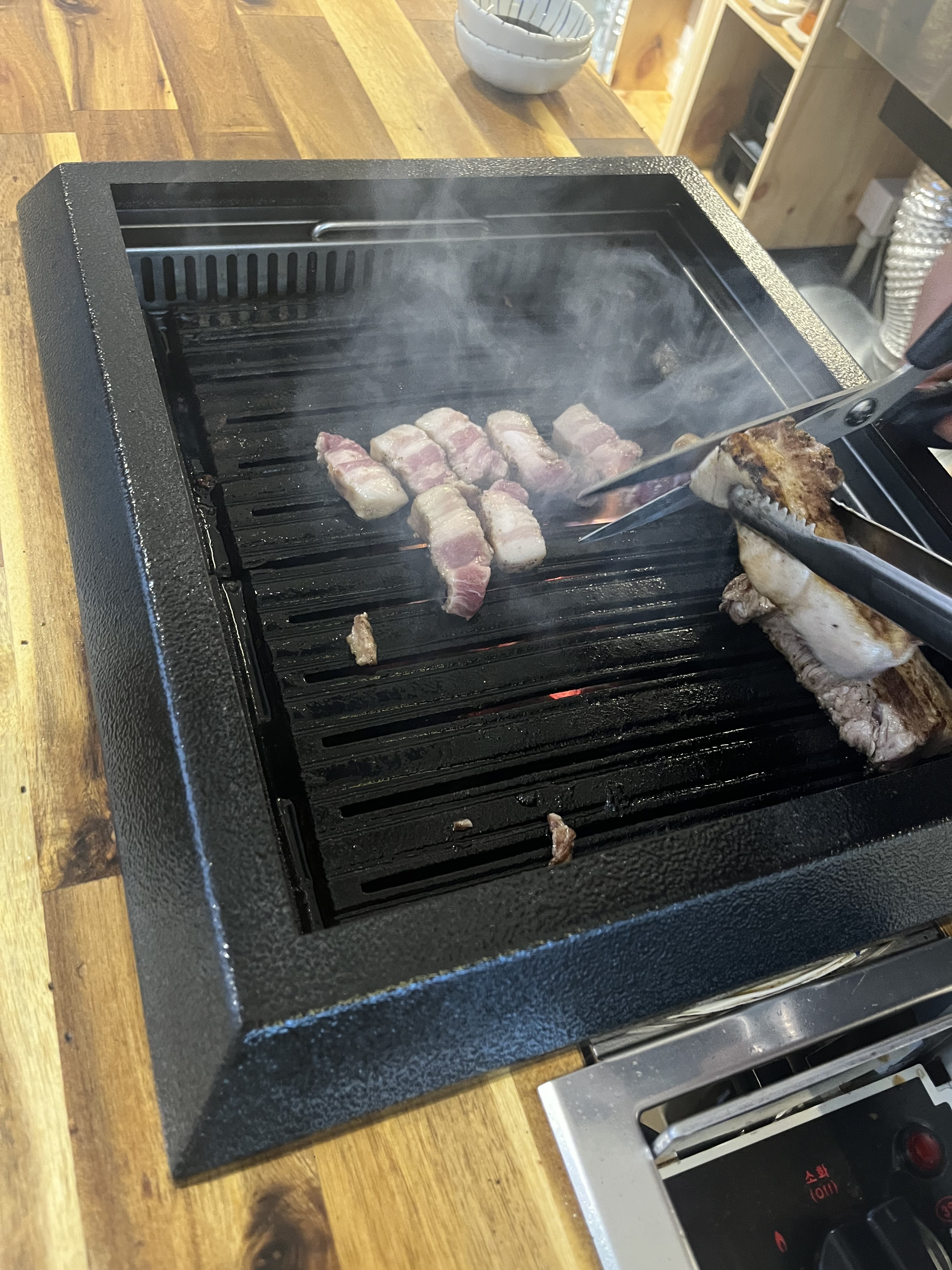 고기도 너무 맛있고 친절해서 너무 좋아요!! 사장님이 너무 친절하세요! 두번째 방문인데 맛