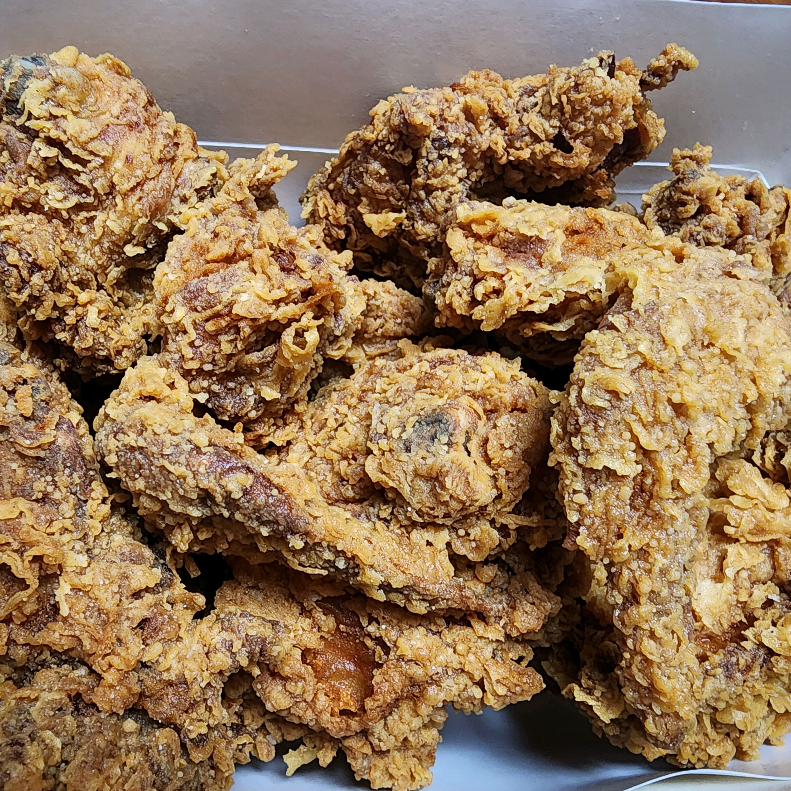 BHC치킨 속초교동점 7