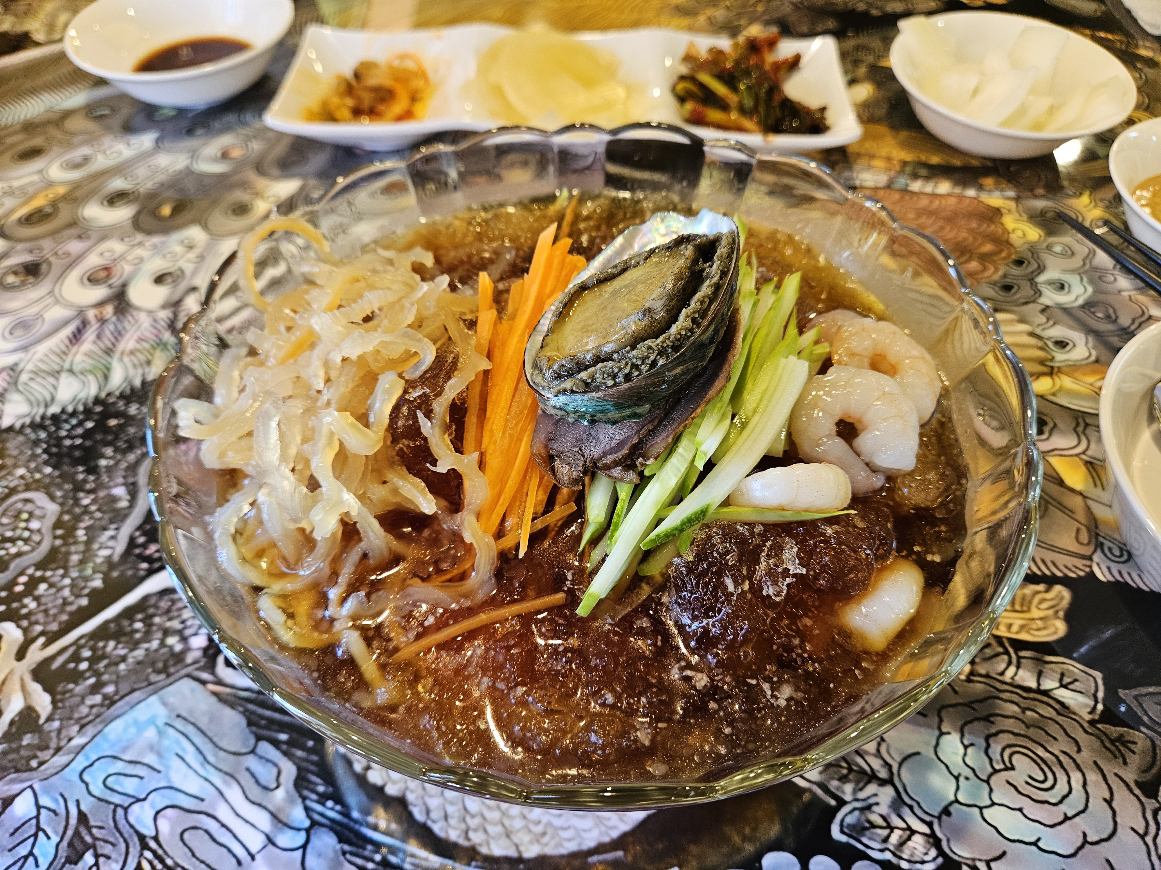 수반 8
