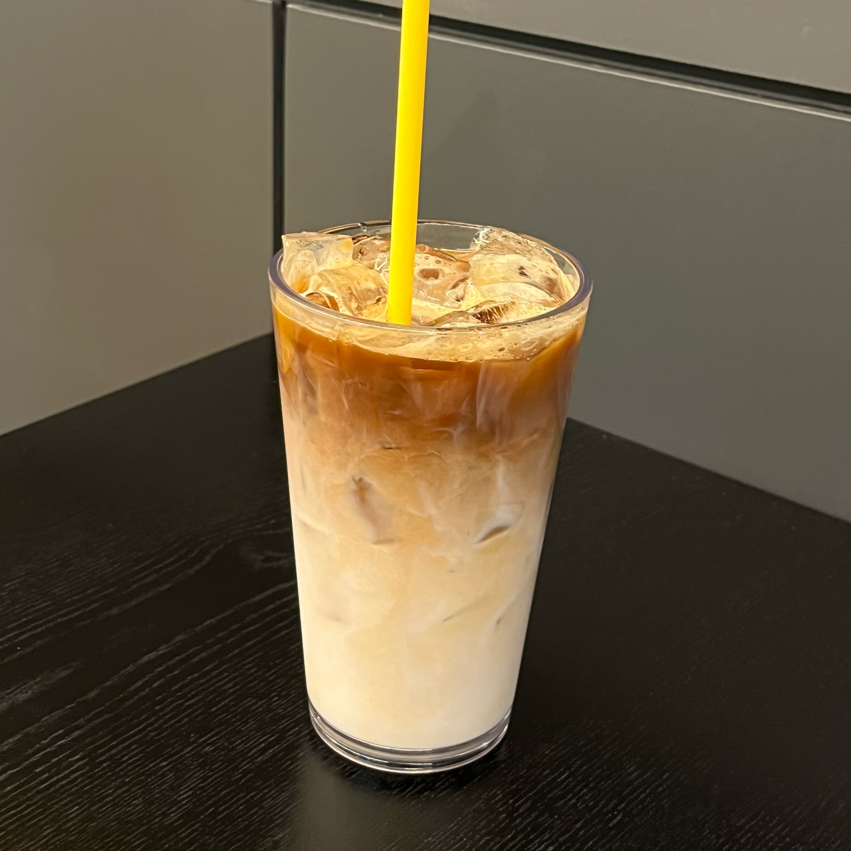 컴포즈커피 속초법대로점 (Compose Coffee Sokcho Beopdaero) 10