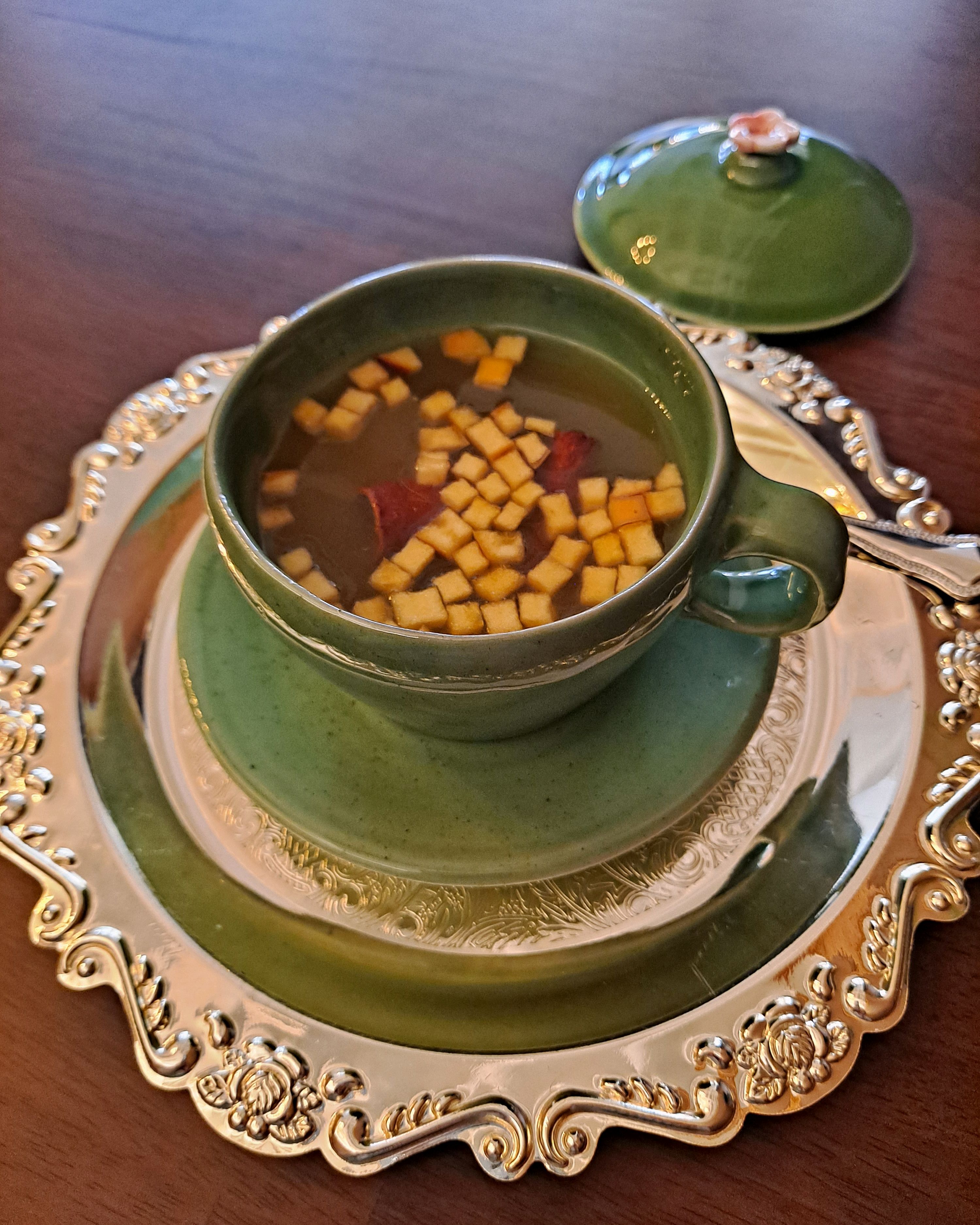 Lemon ginger tea