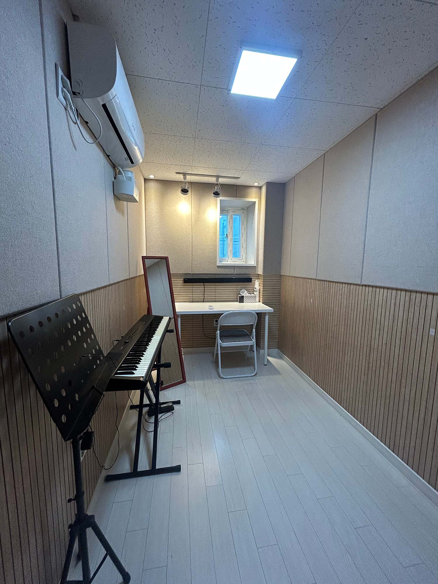 2번째 스튜디오 사진