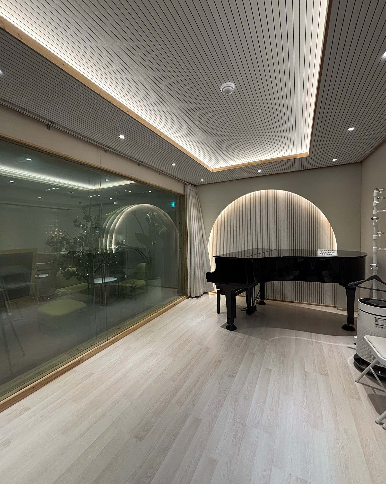 2번째 스튜디오 사진