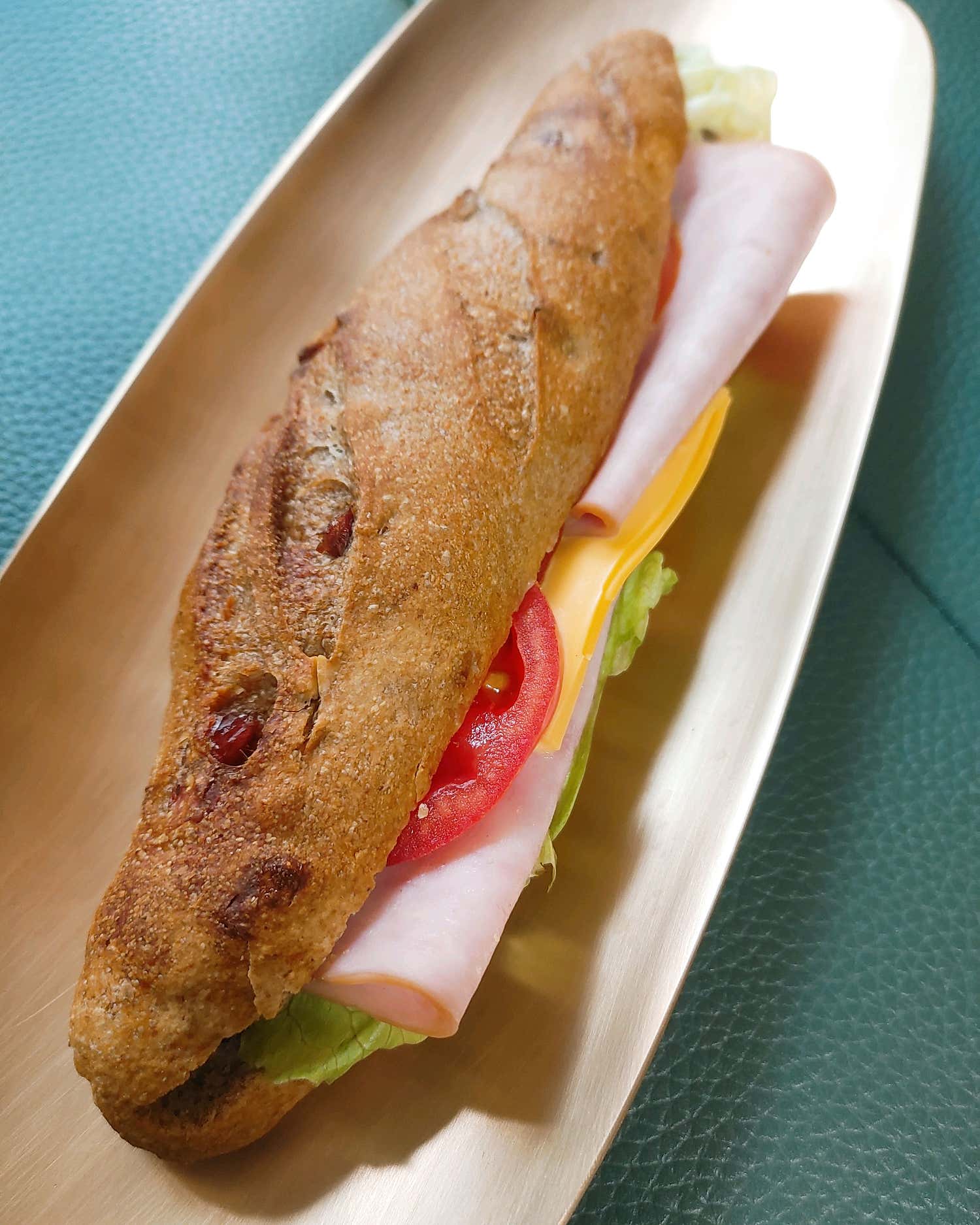 몽쥬 빠티세리 다양한 디저트 진열