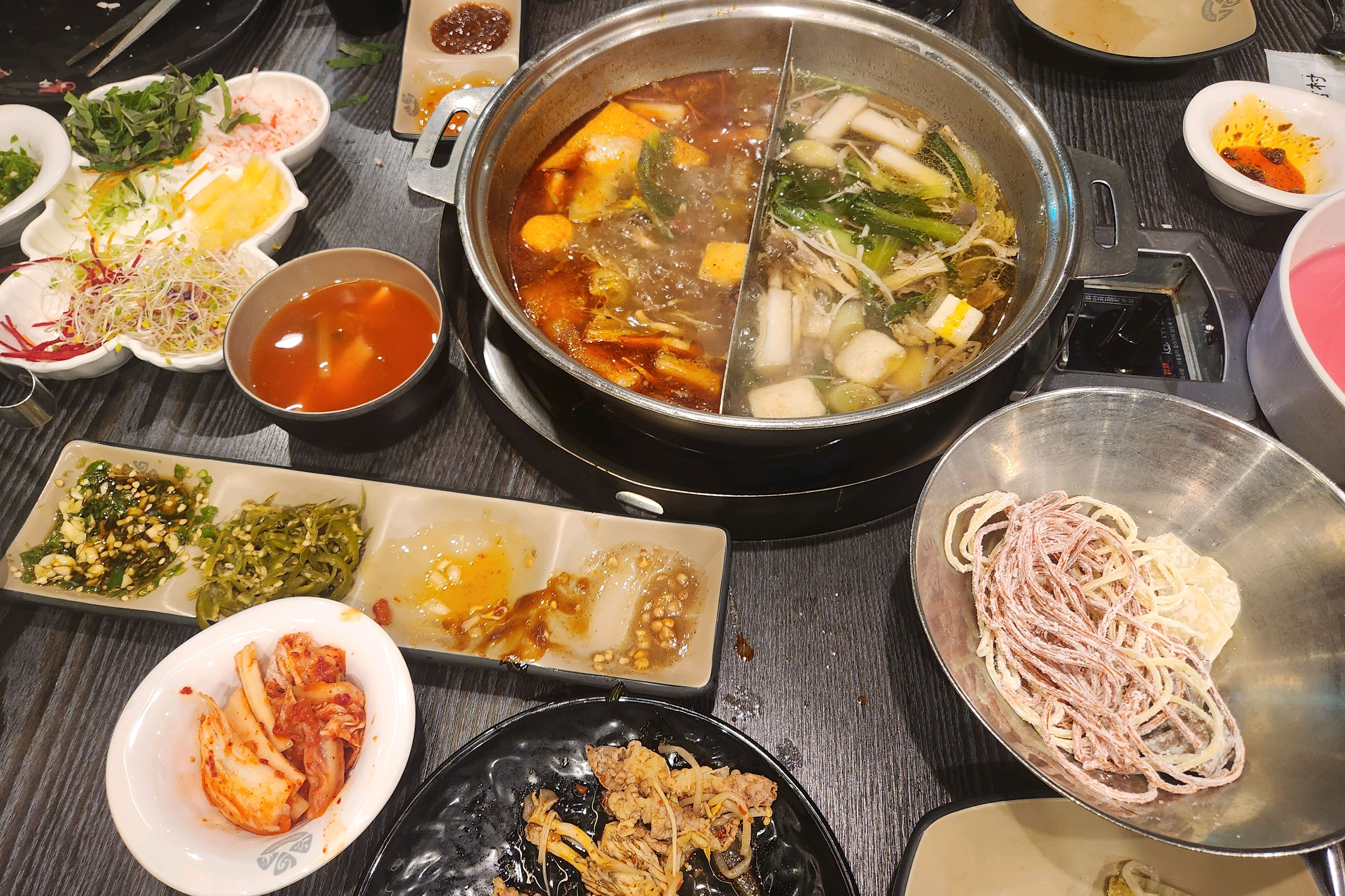등촌 가려다가 월남쌈 무한리필이라 우연히 들어 갔는데 너무 만족하고 왔습니다ㅜ - 수지구청 맛집 소담촌 수지구청점