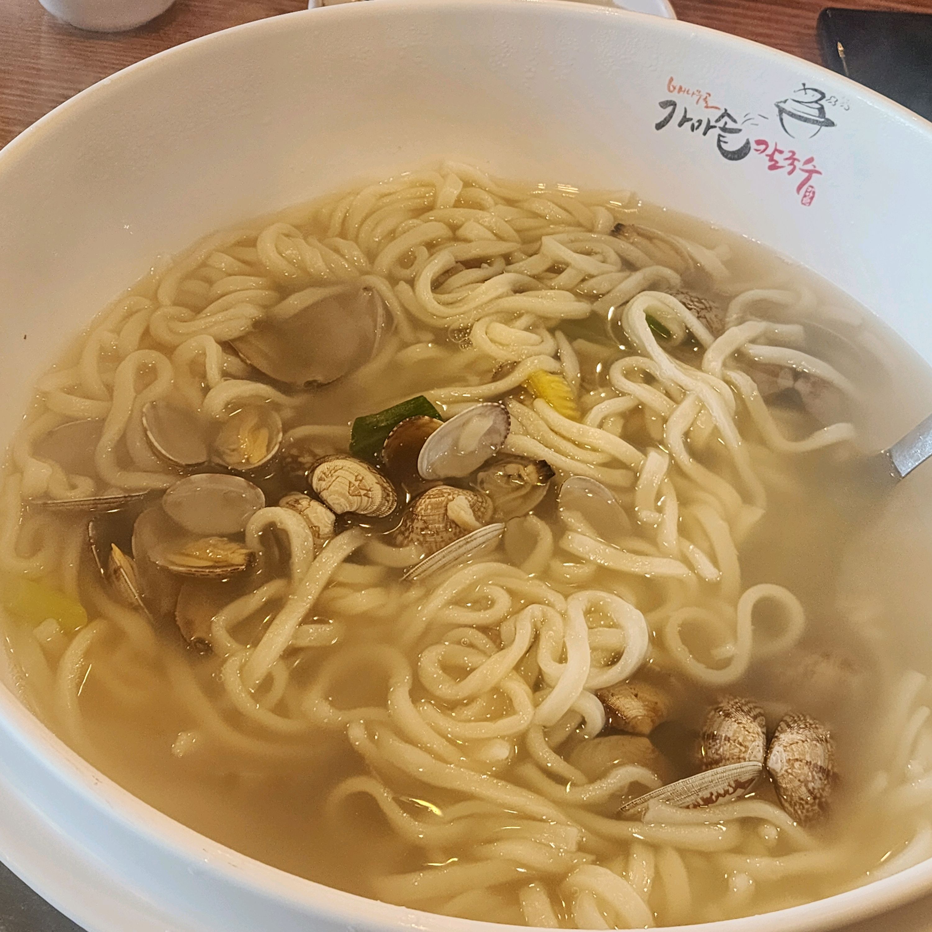 [춘천 맛집 배나무골가마솥칼국수] 직접 가본 로컬 리뷰