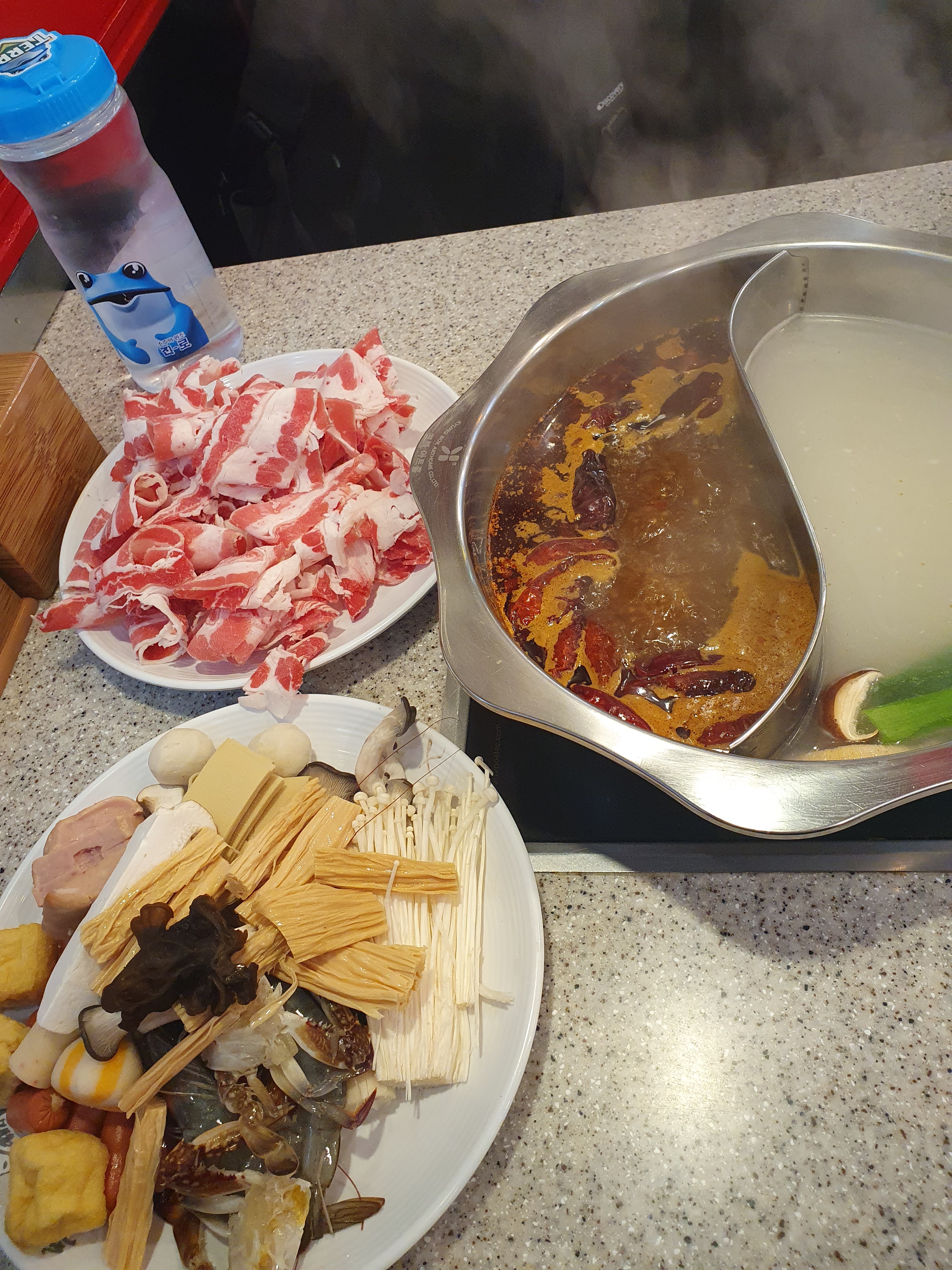 Daelim Station Restaurant Hong Joong shabu buffet