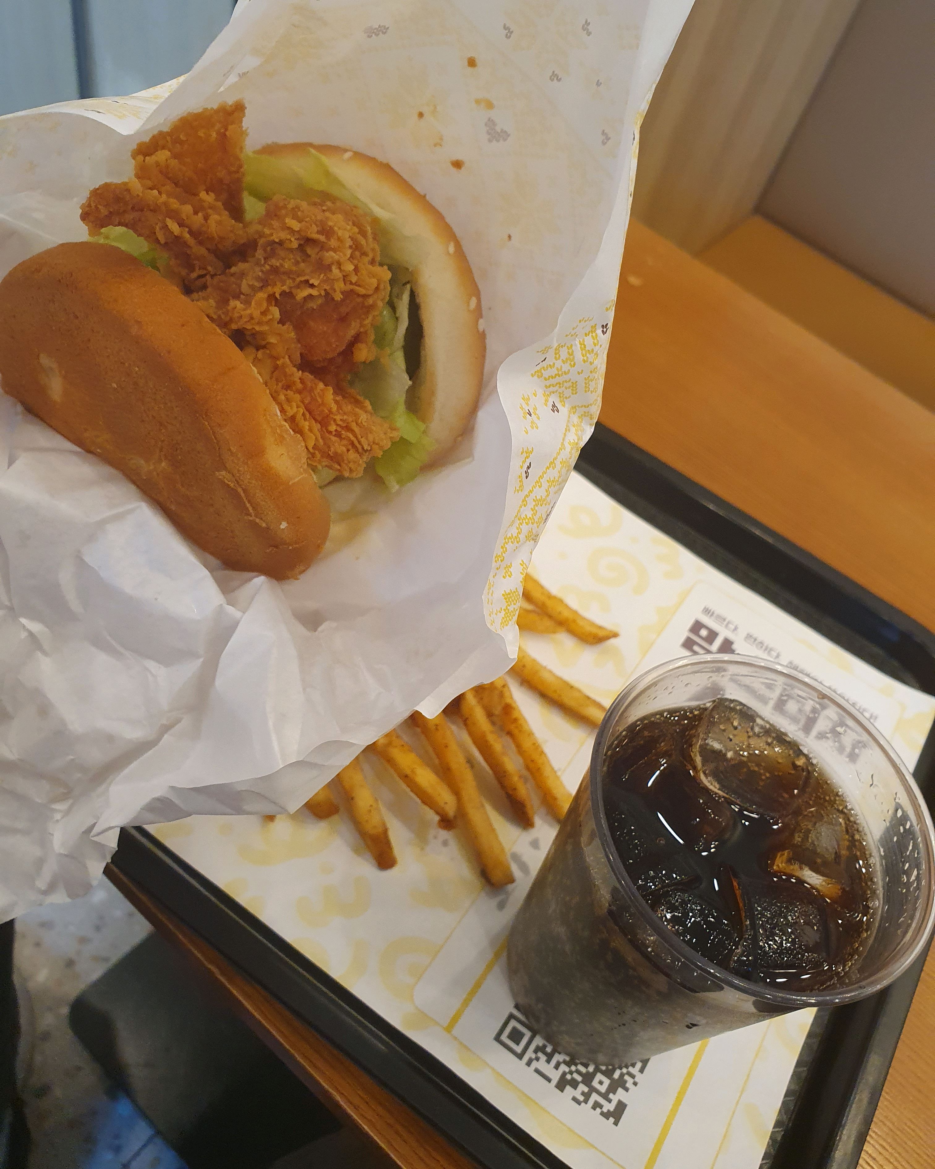 정자역 맛집 맘스터치 분당정자역점 내돈내산 방문리뷰