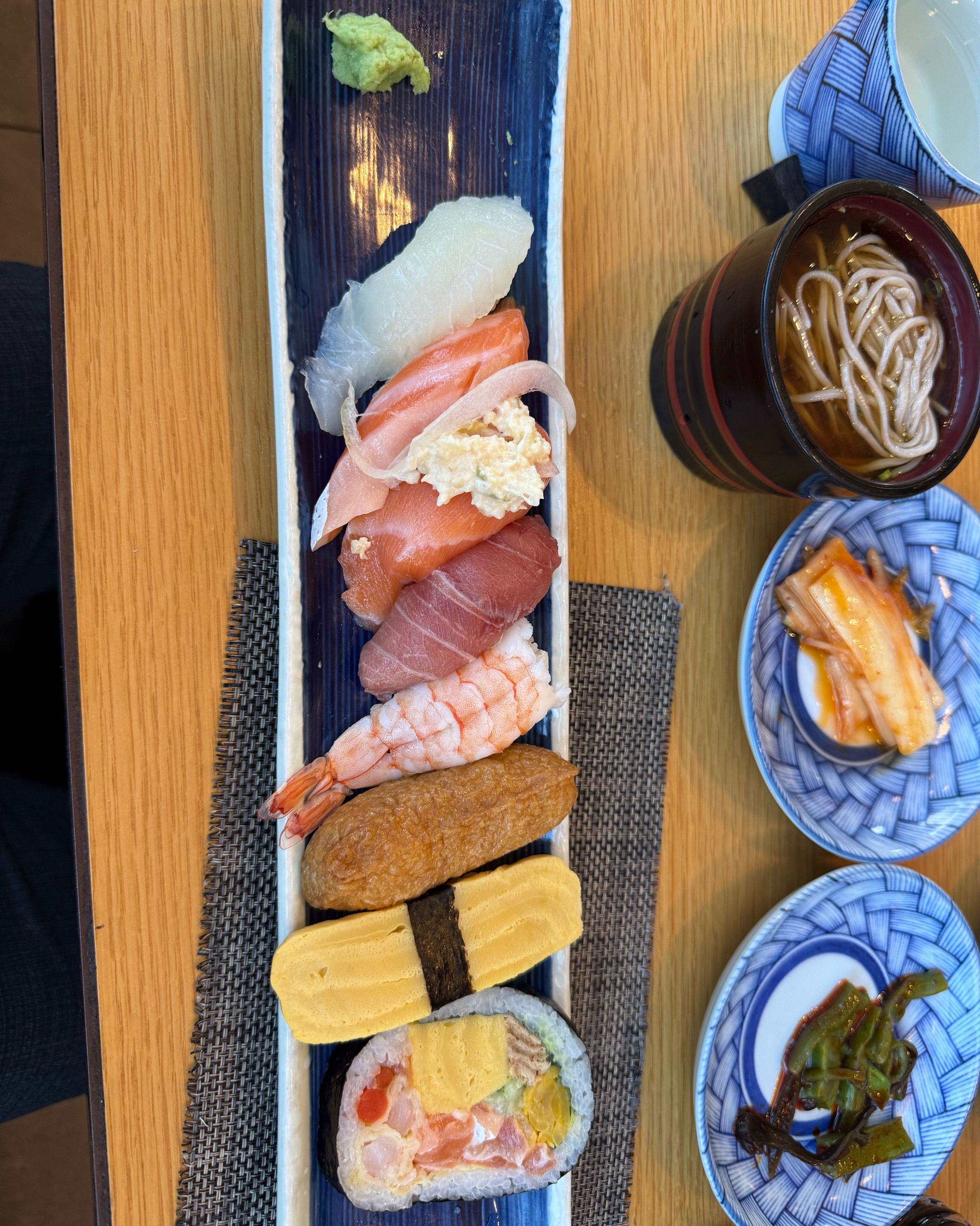 점심특선 구성도 알차고 맛도 좋습니다!! - 불당동 맛집 엔타스시 천안본점