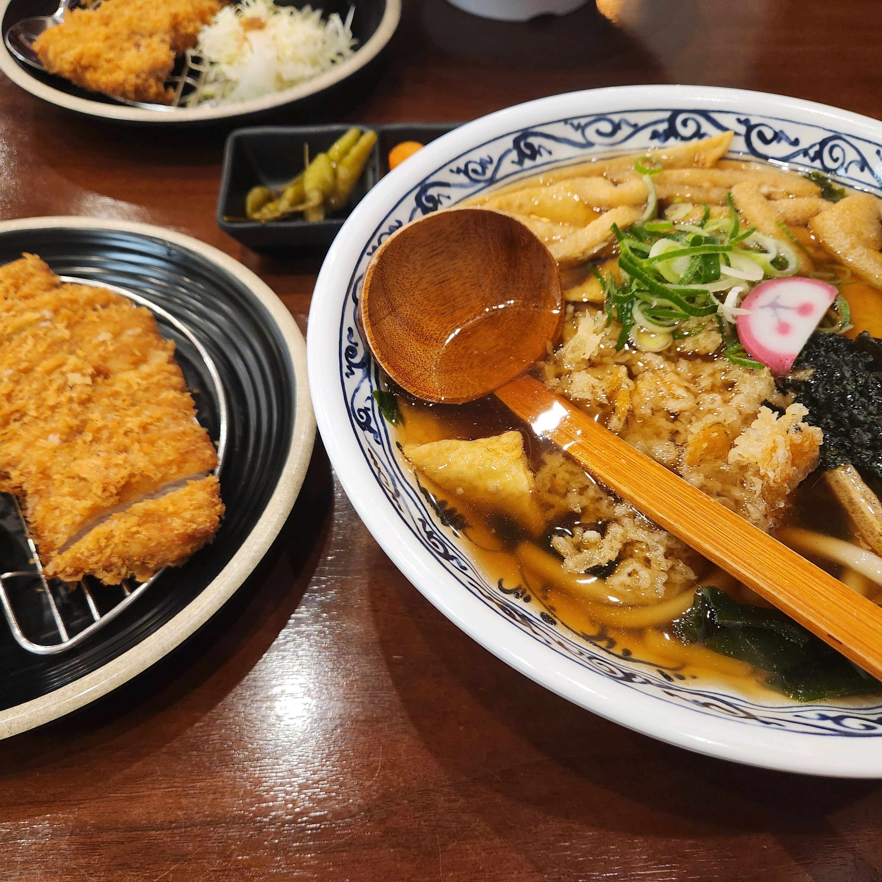 양도많고 맛있어요~^^ 소바먹고싶었는데 추울까봐 ㅋㅋ우동도 넘 맛있네요 - 병점역 맛집 삼동소바 병점점