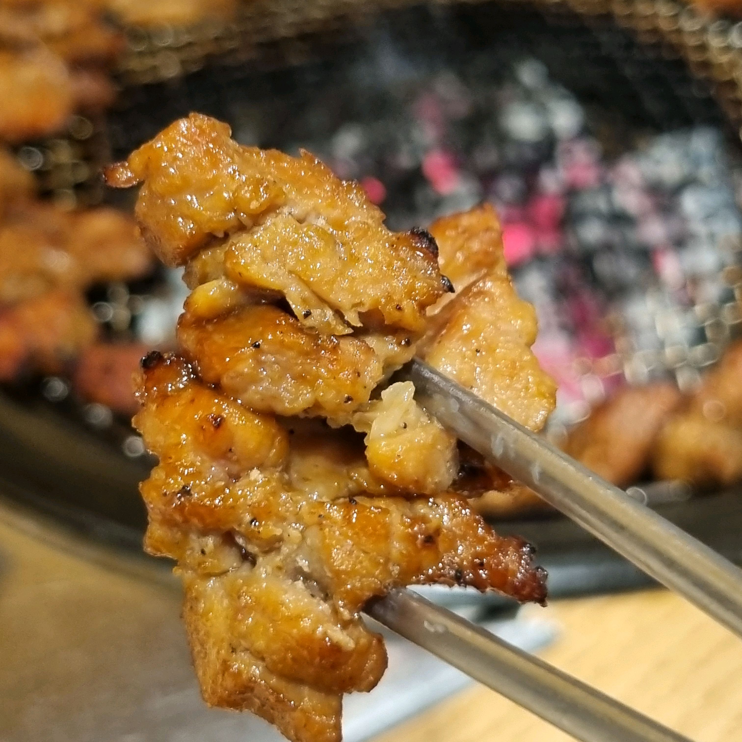 돼지갈비 너무 맛있게 먹었던 기억이있어서 다시 방문하게 되었어요.간만에 맛있게 먹었고 - 천호동 맛집 참나무본가 천호점