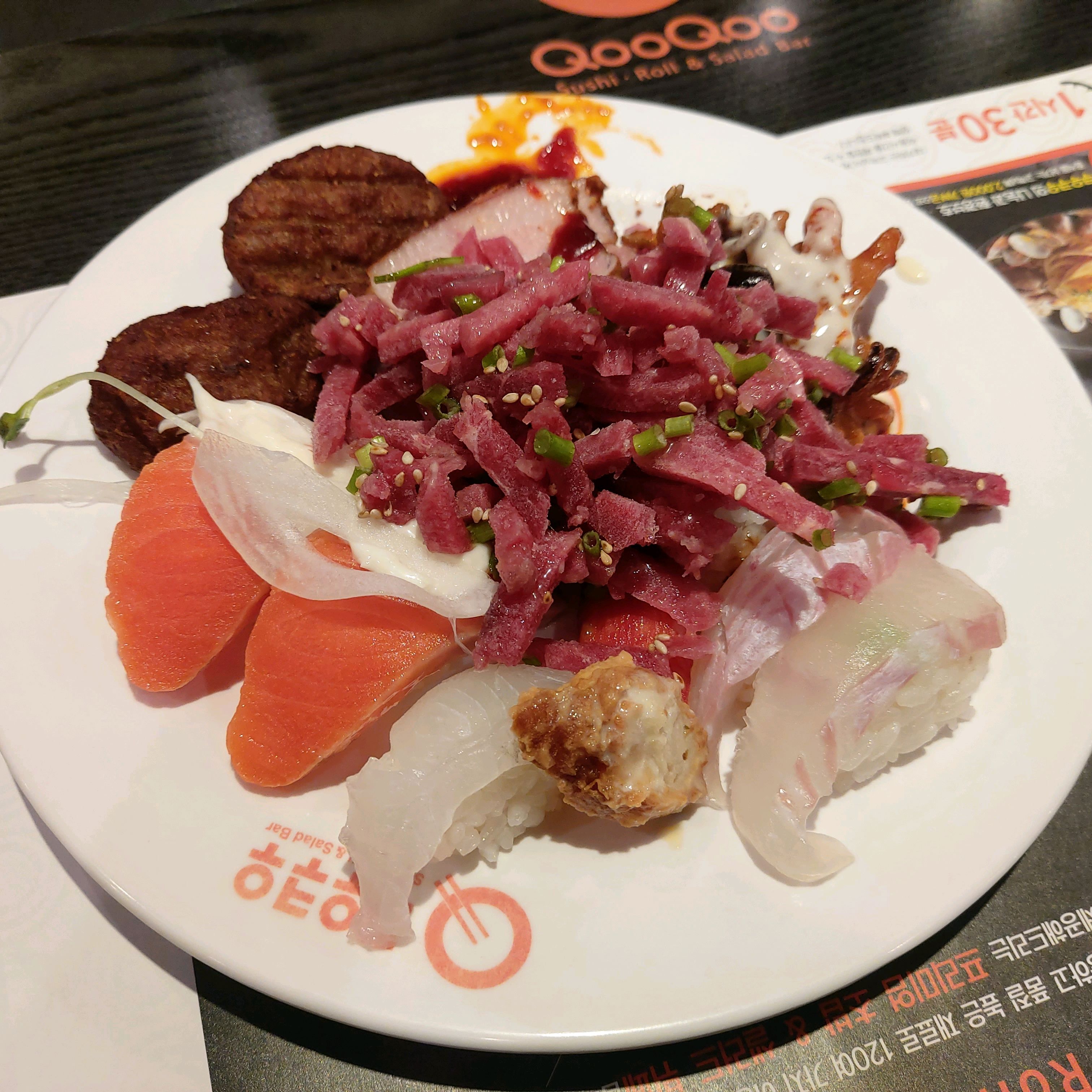음식만 빨리빨리 채워주면 좋을 뜻 싶어요. - 통영맛집 쿠우쿠우 통영점
