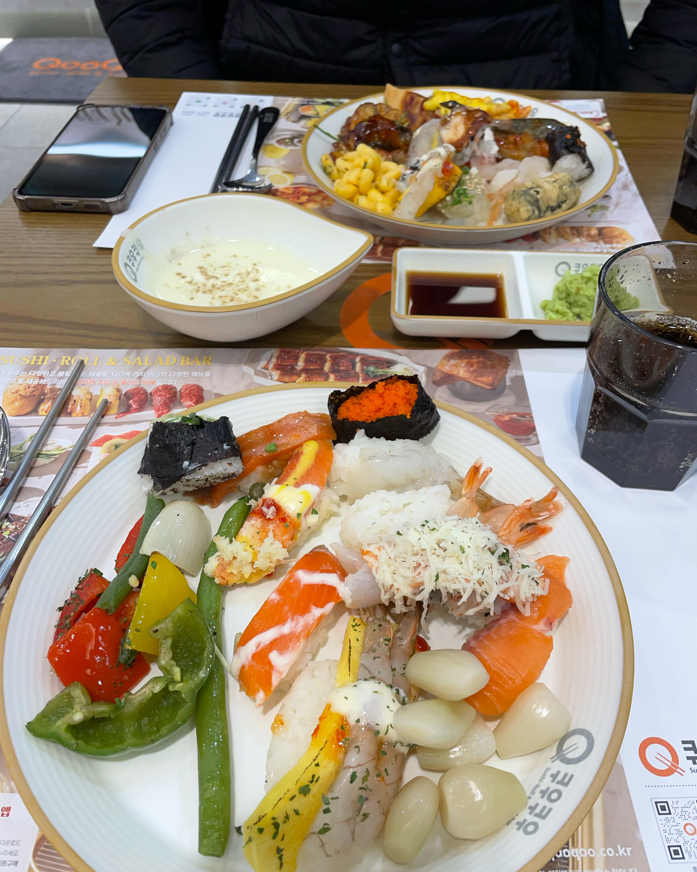 너무 맛나구 메뉴도 많아서 좋아요 배터지게 먹었어요 ㅎㅎ - 경주 용강동 맛집 쿠우쿠우 경주점