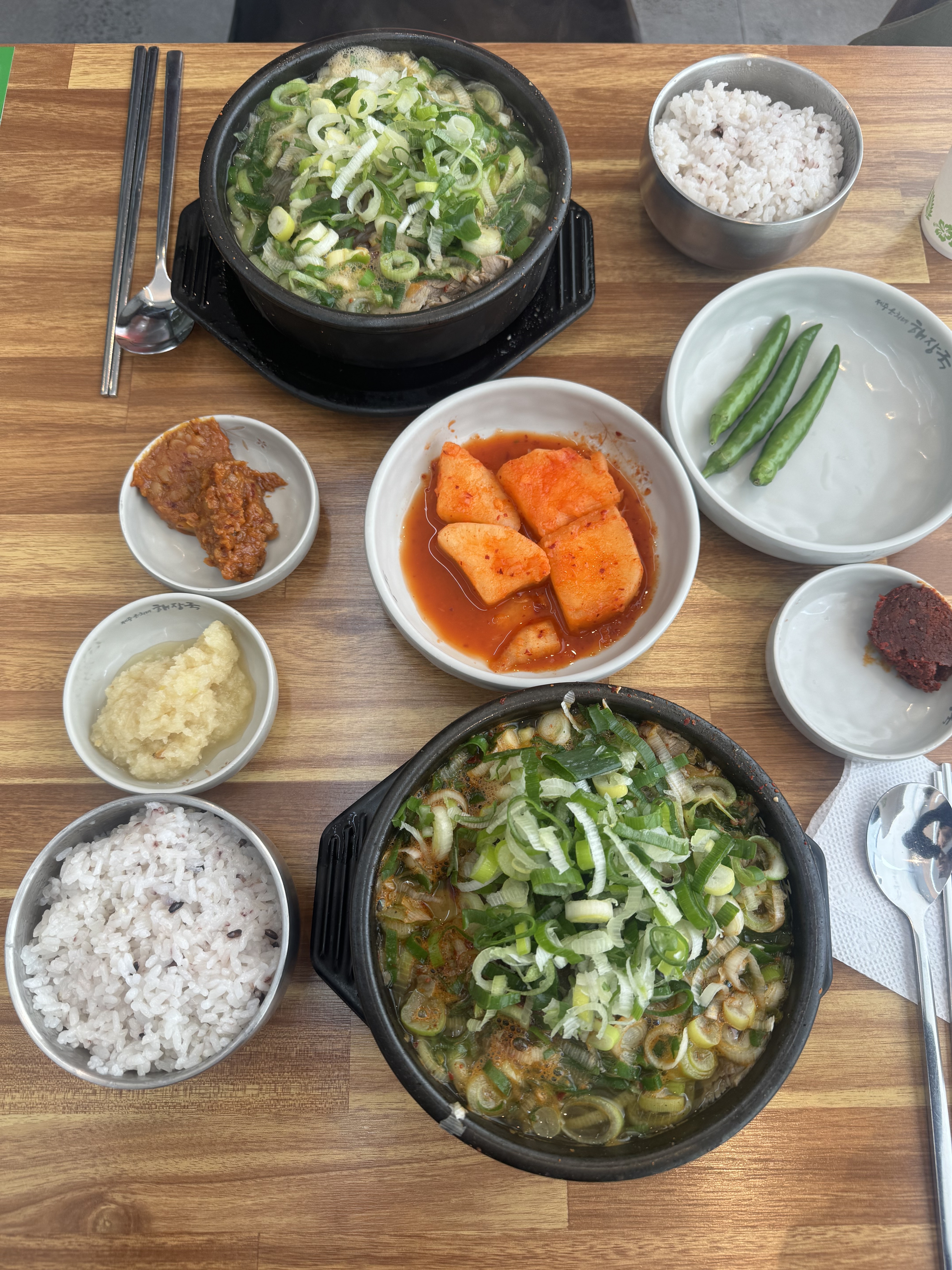 제주에서 먹어보고 집 근처에 생겨 찾아간 은희네인데요 지점마다 맛은 건 바이 건이라는데 여