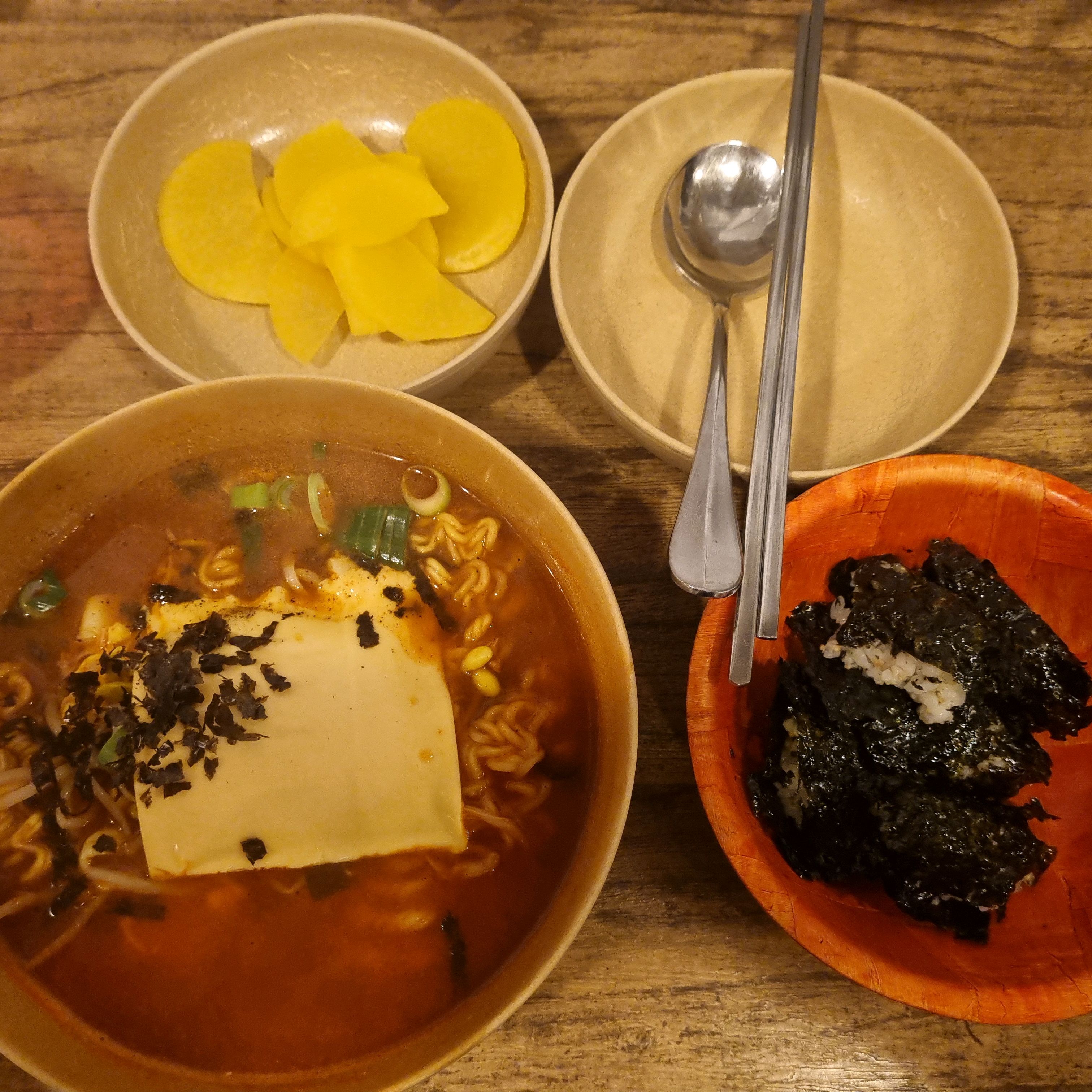 [명동 맛집 틈새라면 명동본점] 직접 가본 로컬 리뷰