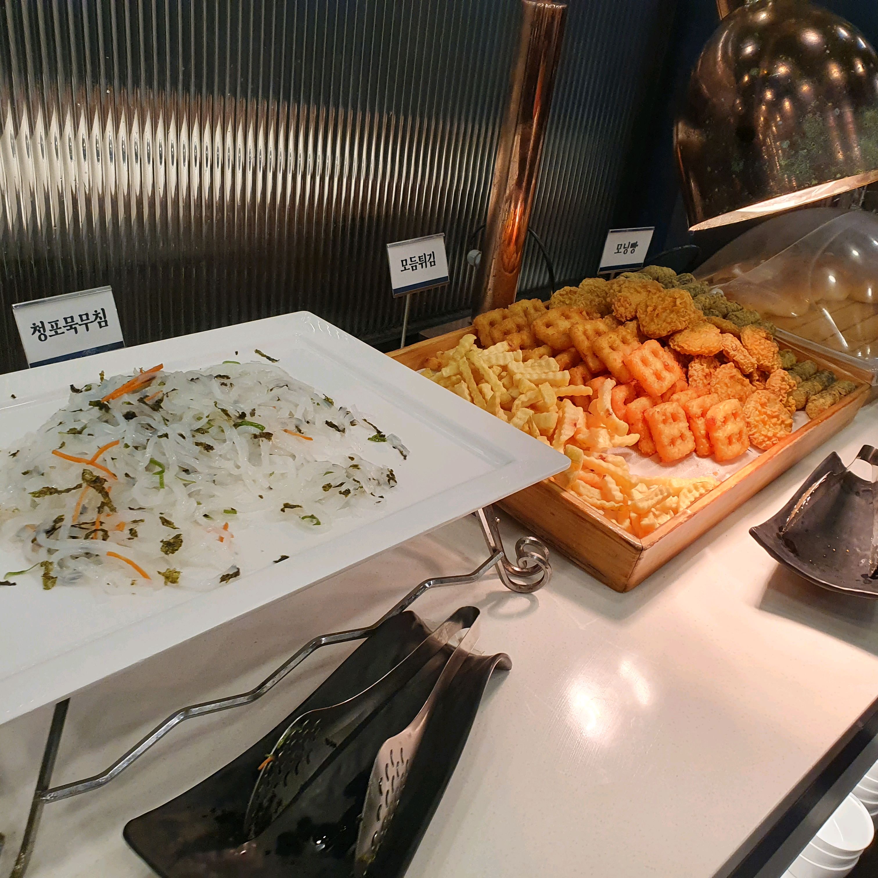 매장 주차장이 있어서 편해요. - 아차산역 맛집 명륜진사갈비 서울아차산역점